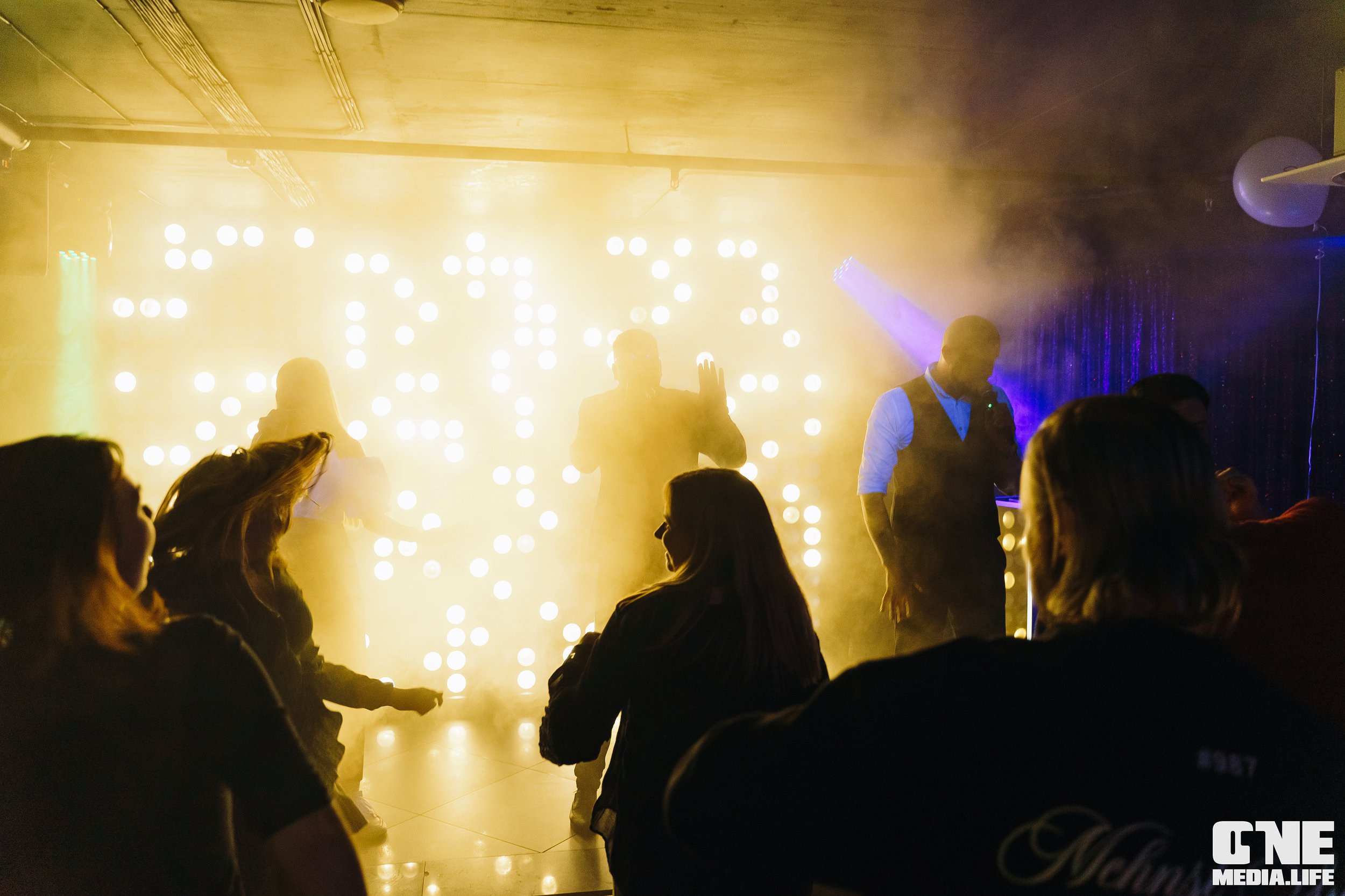 Фоторепортаж из караоке-клуба Эйфория. One Media Life: фоторепортажи, фотоотчеты с мероприятий и заведений