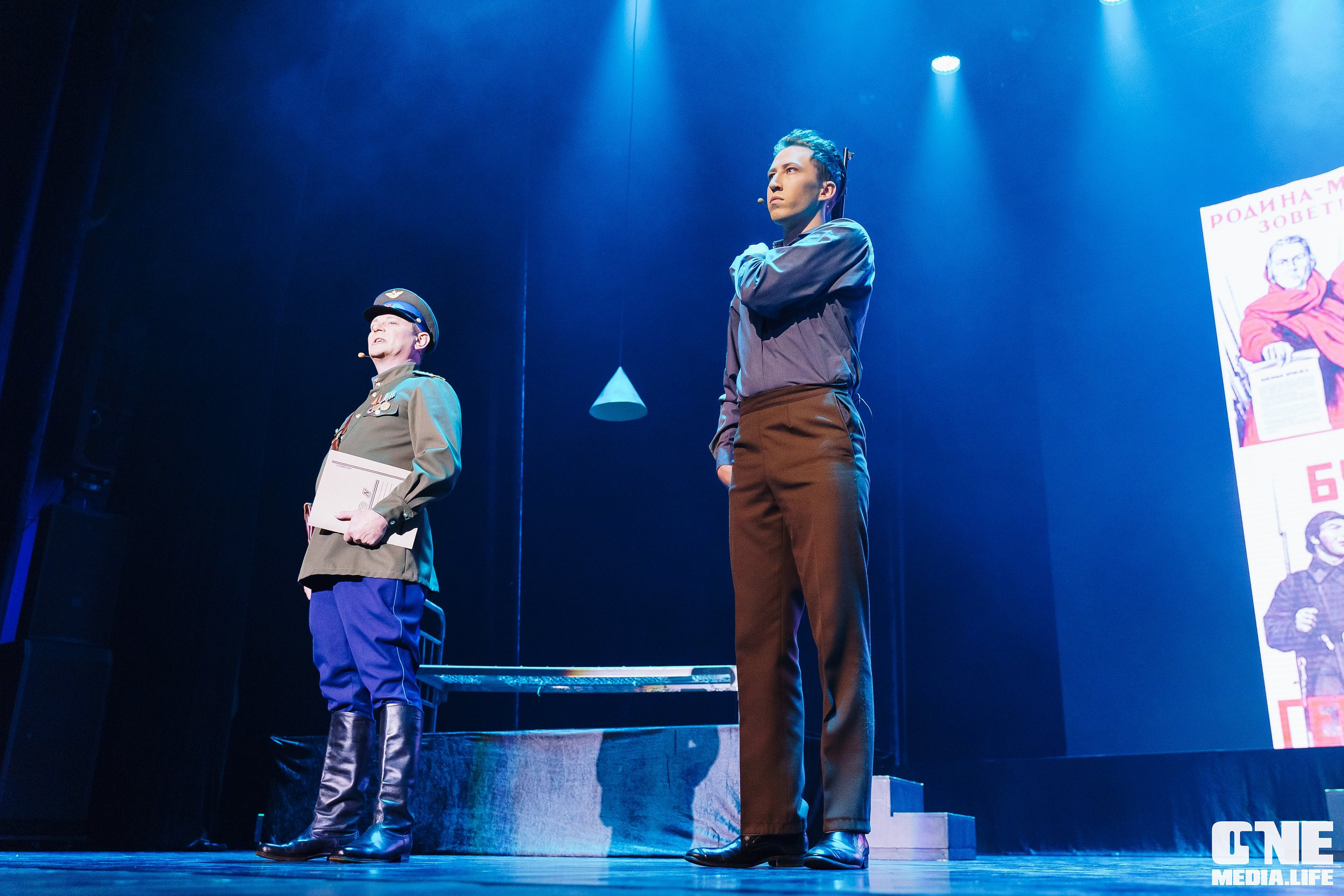 Праздничный концерт «День великой Победы» в Янтарь Холле. One Media Life: фоторепортажи, фотоотчеты с мероприятий и заведений