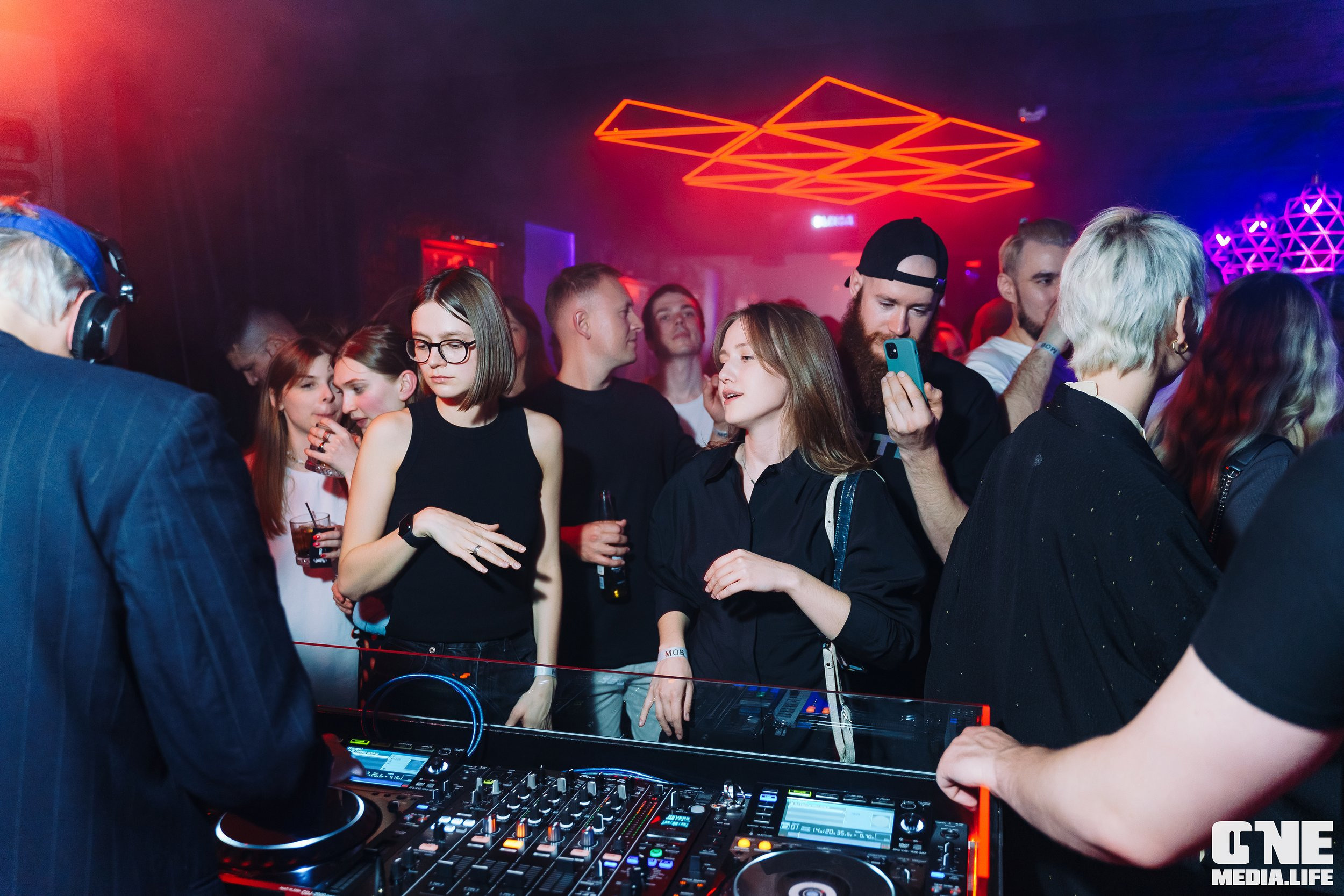 Антон Севидов в SECRET Night Club. One Media Life: фоторепортажи, фотоотчеты с мероприятий и заведений