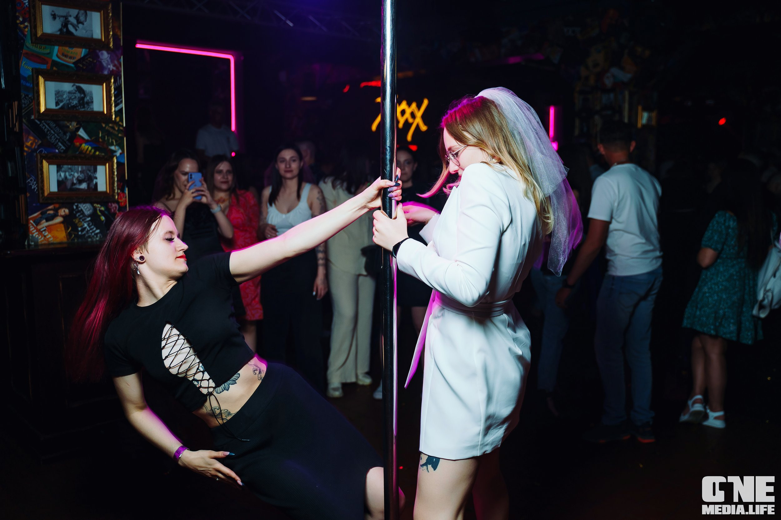 Фоторепортаж из экстрим бара XxxX. One Media Life: фоторепортажи, фотоотчеты с мероприятий и заведений