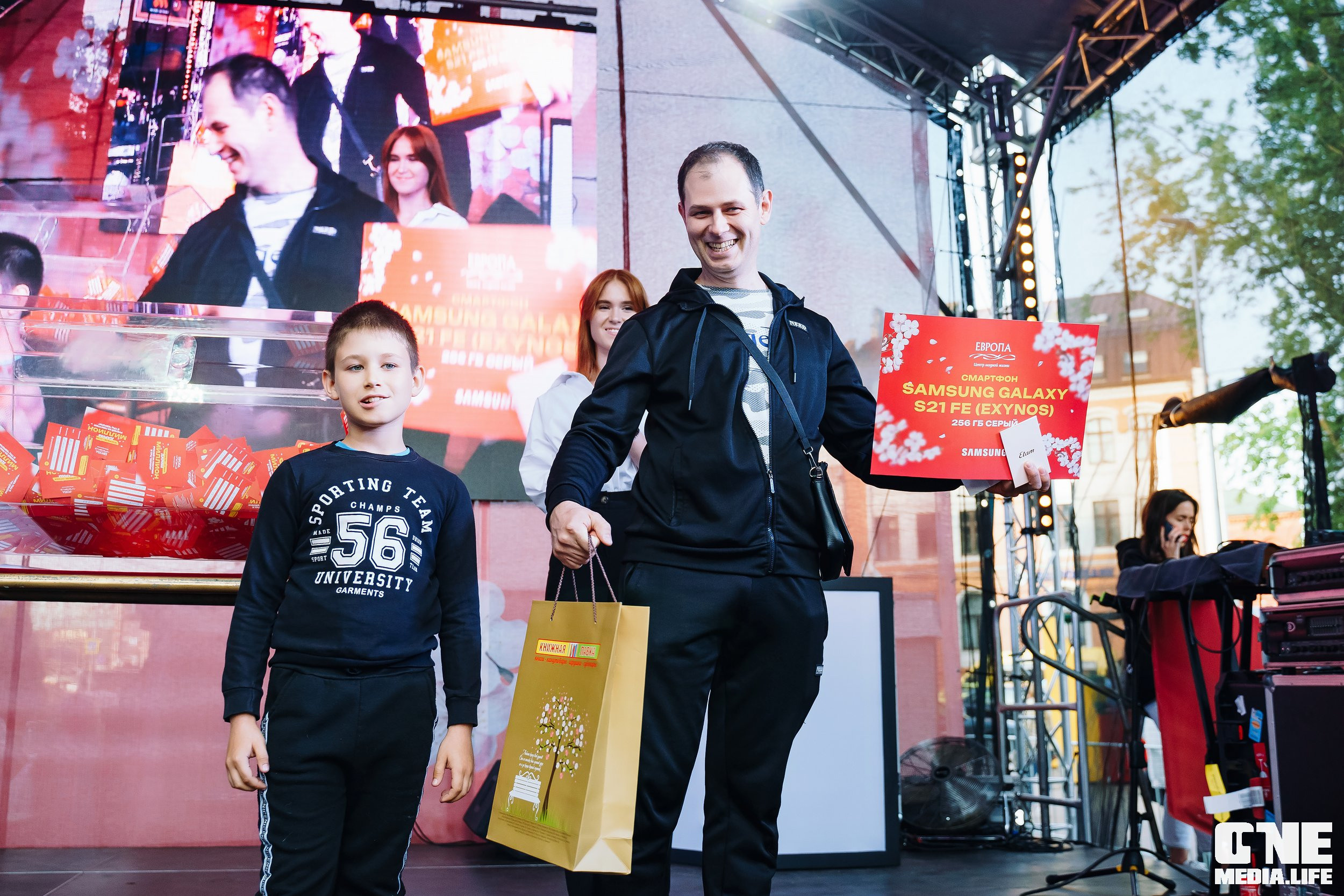 Фоторепортаж с 15-ти летия ТРЦ Европа. One Media Life: фоторепортажи, фотоотчеты с мероприятий и заведений