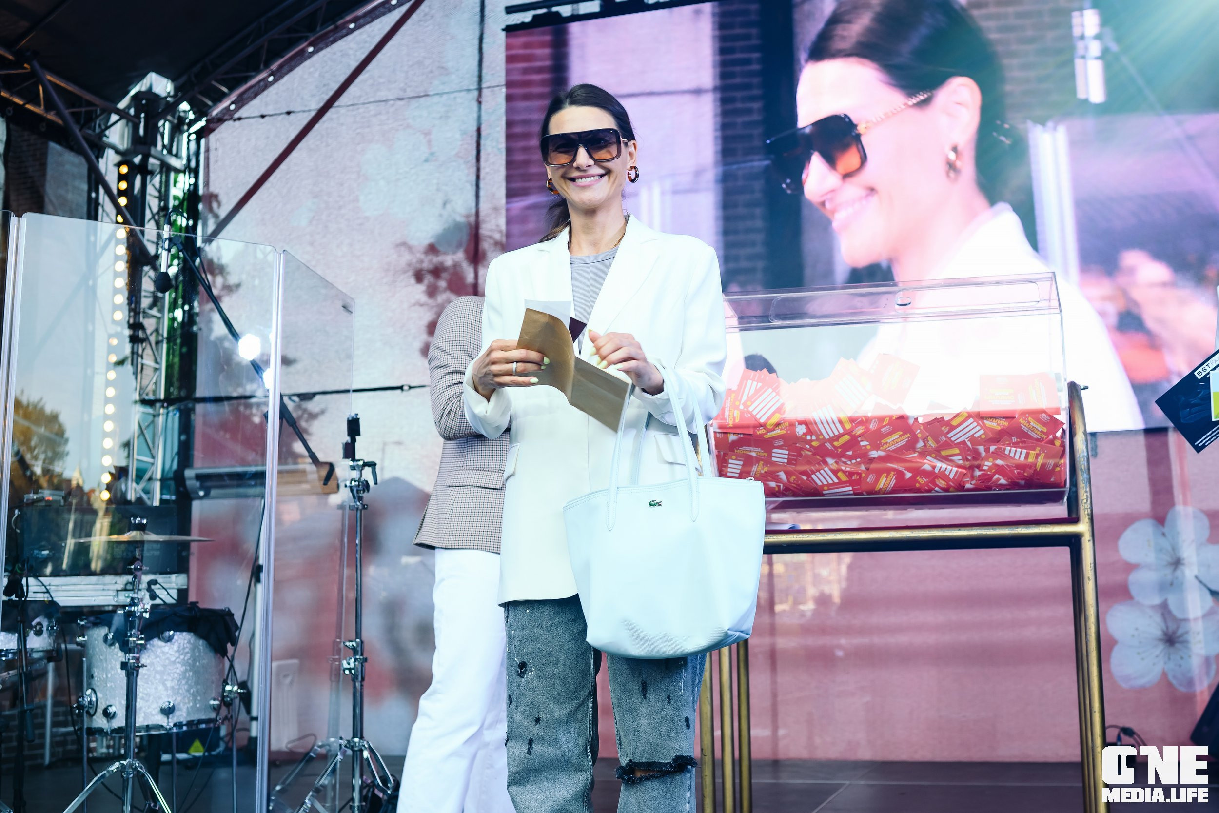 Фоторепортаж с 15-ти летия ТРЦ Европа. One Media Life: фоторепортажи, фотоотчеты с мероприятий и заведений