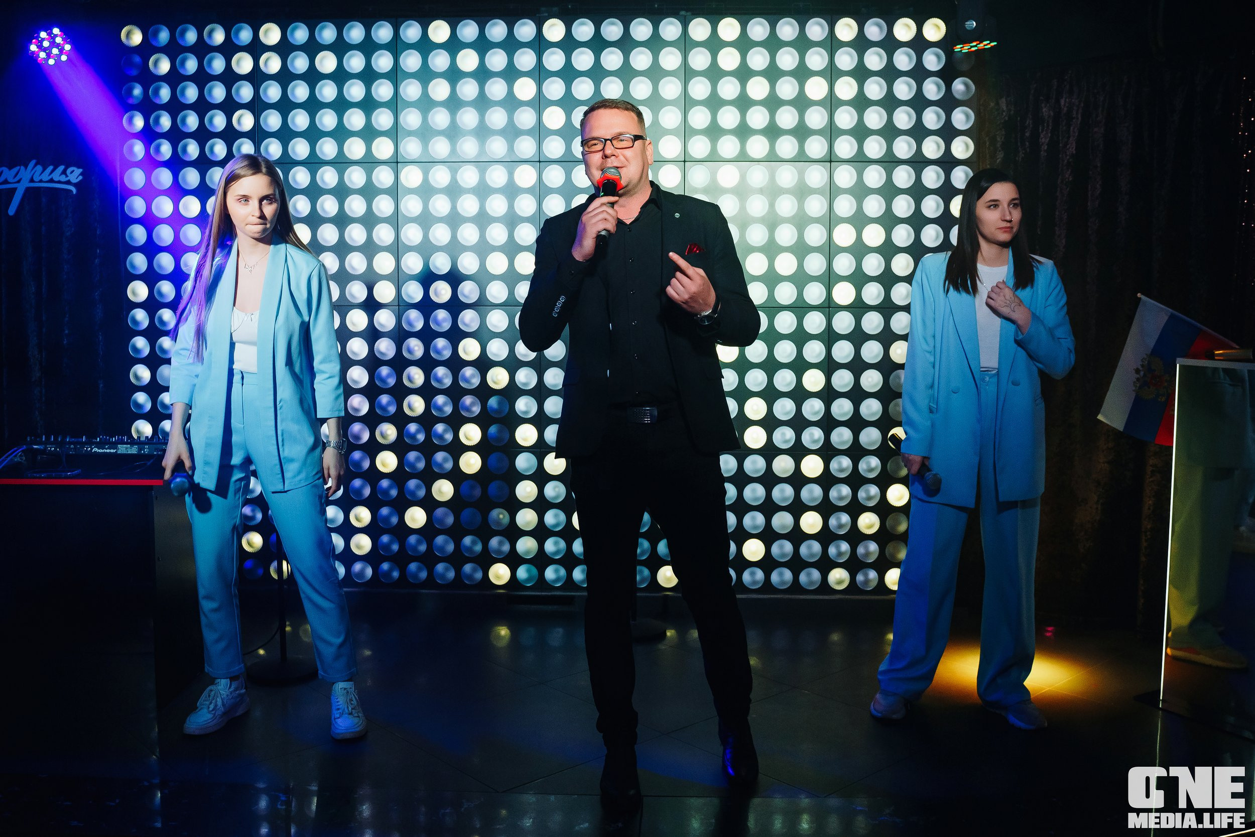 Фотоотчет из караоке-клуба Эйфория. One Media Life: фоторепортажи, фотоотчеты с мероприятий и заведений