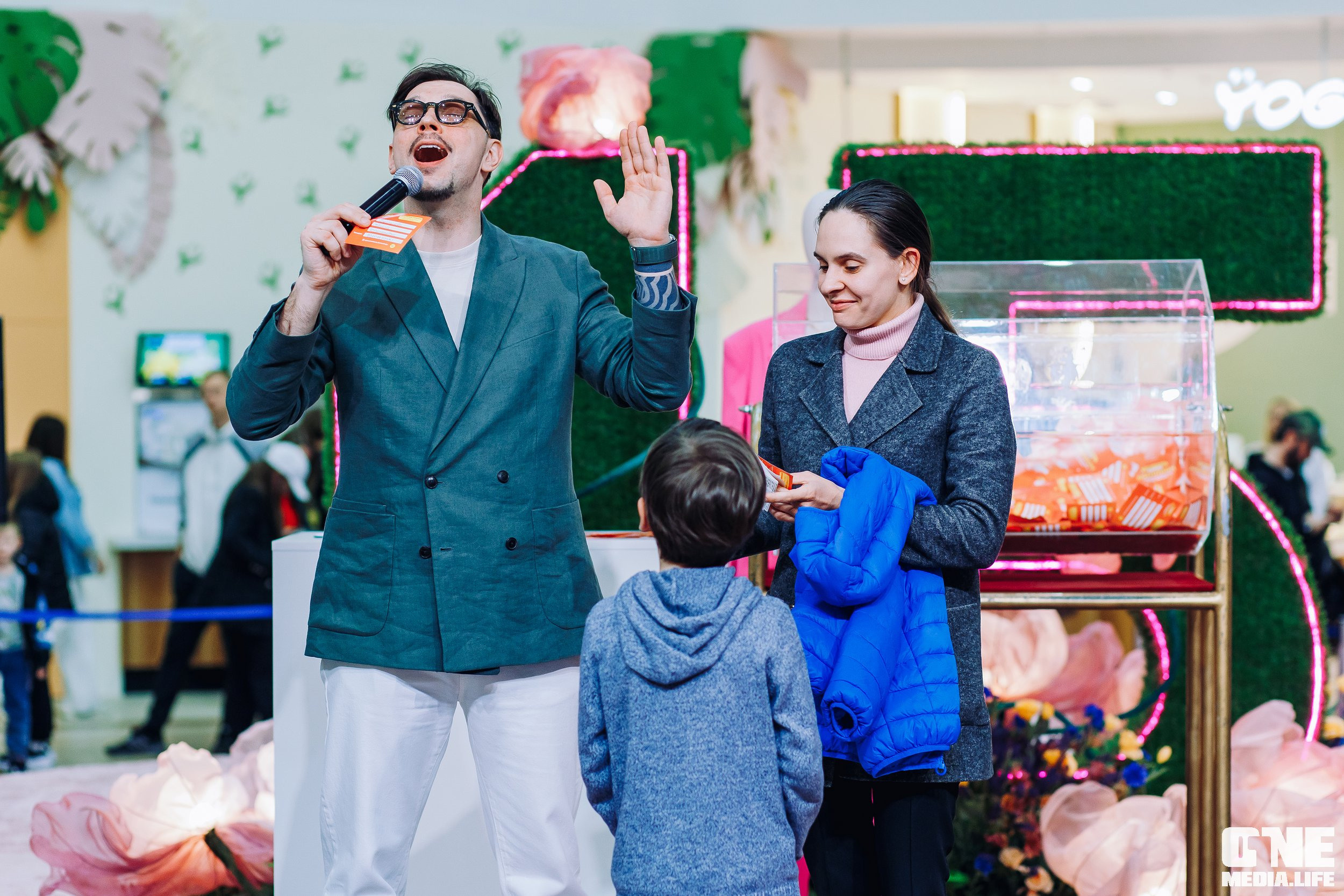 Фоторепортаж из ТРЦ Европа. One Media Life: фоторепортажи, фотоотчеты с мероприятий и заведений