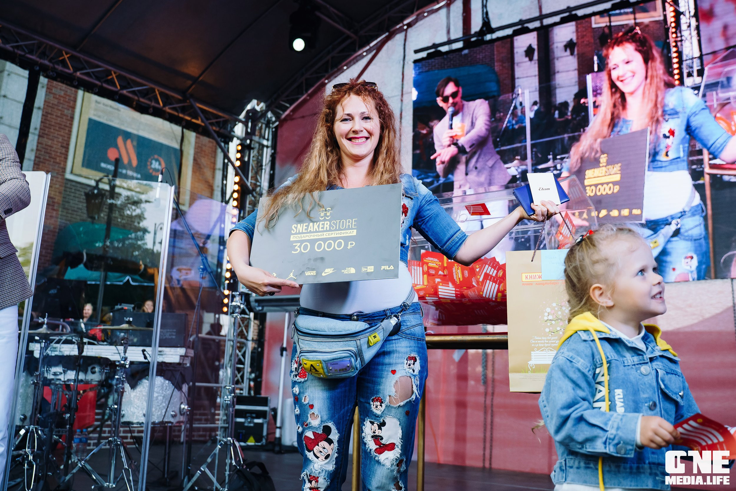 Фоторепортаж с 15-ти летия ТРЦ Европа. One Media Life: фоторепортажи, фотоотчеты с мероприятий и заведений