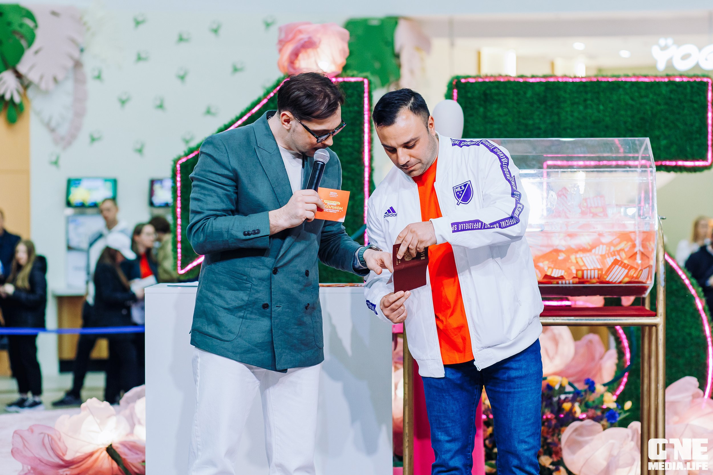 Фоторепортаж из ТРЦ Европа. One Media Life: фоторепортажи, фотоотчеты с мероприятий и заведений