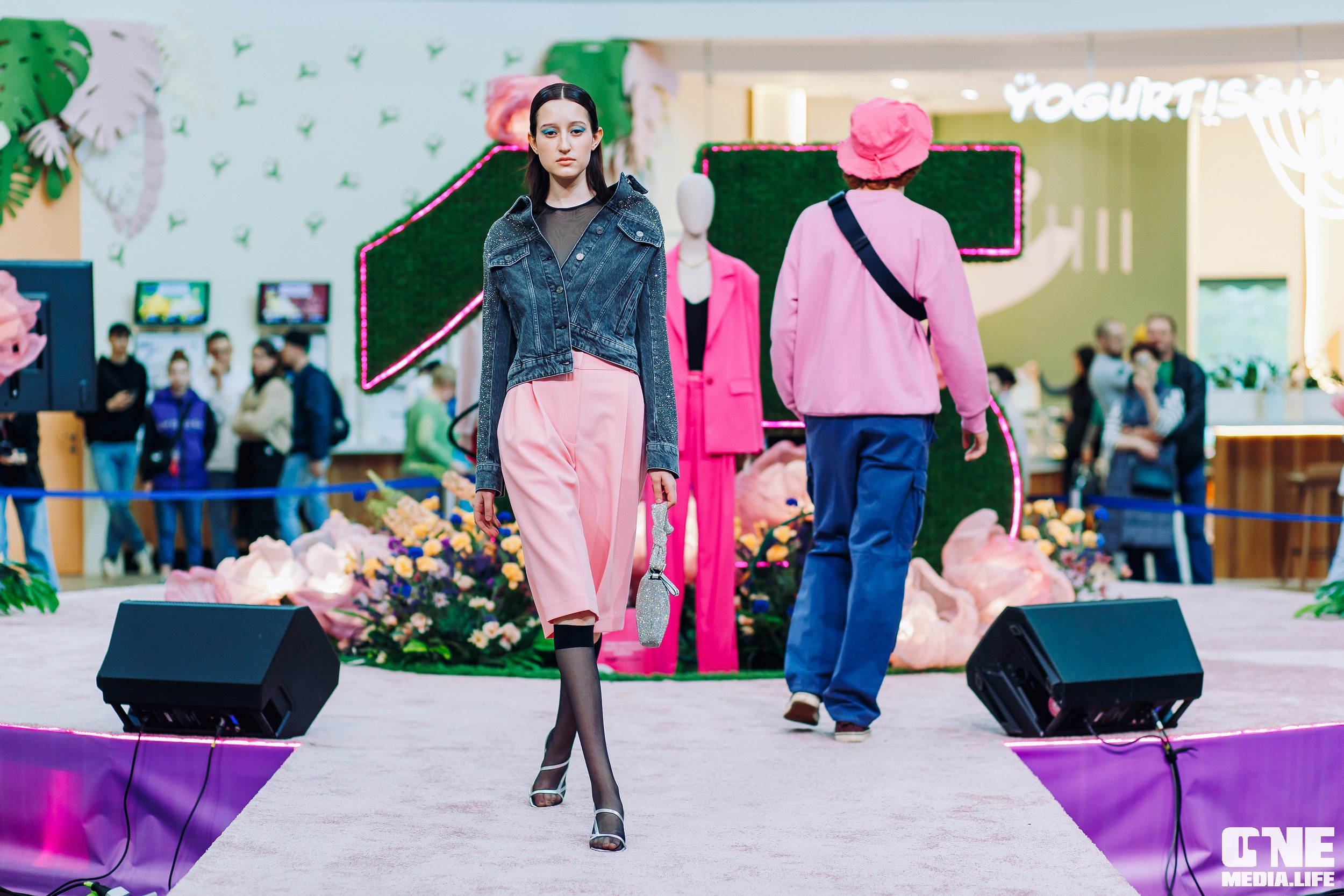 Фоторепортаж из ТРЦ Европа. One Media Life: фоторепортажи, фотоотчеты с мероприятий и заведений