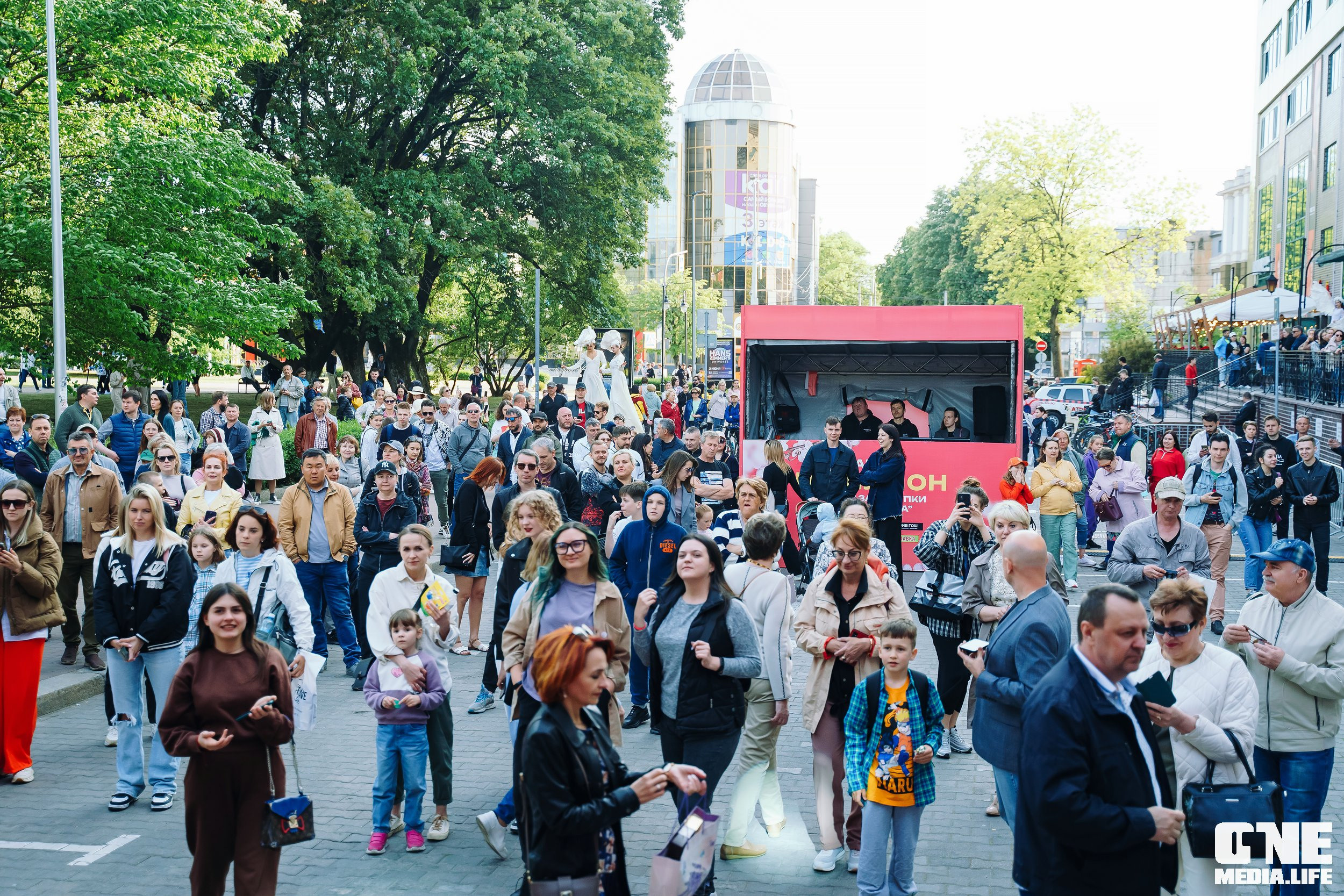 Фоторепортаж с 15-ти летия ТРЦ Европа. One Media Life: фоторепортажи, фотоотчеты с мероприятий и заведений