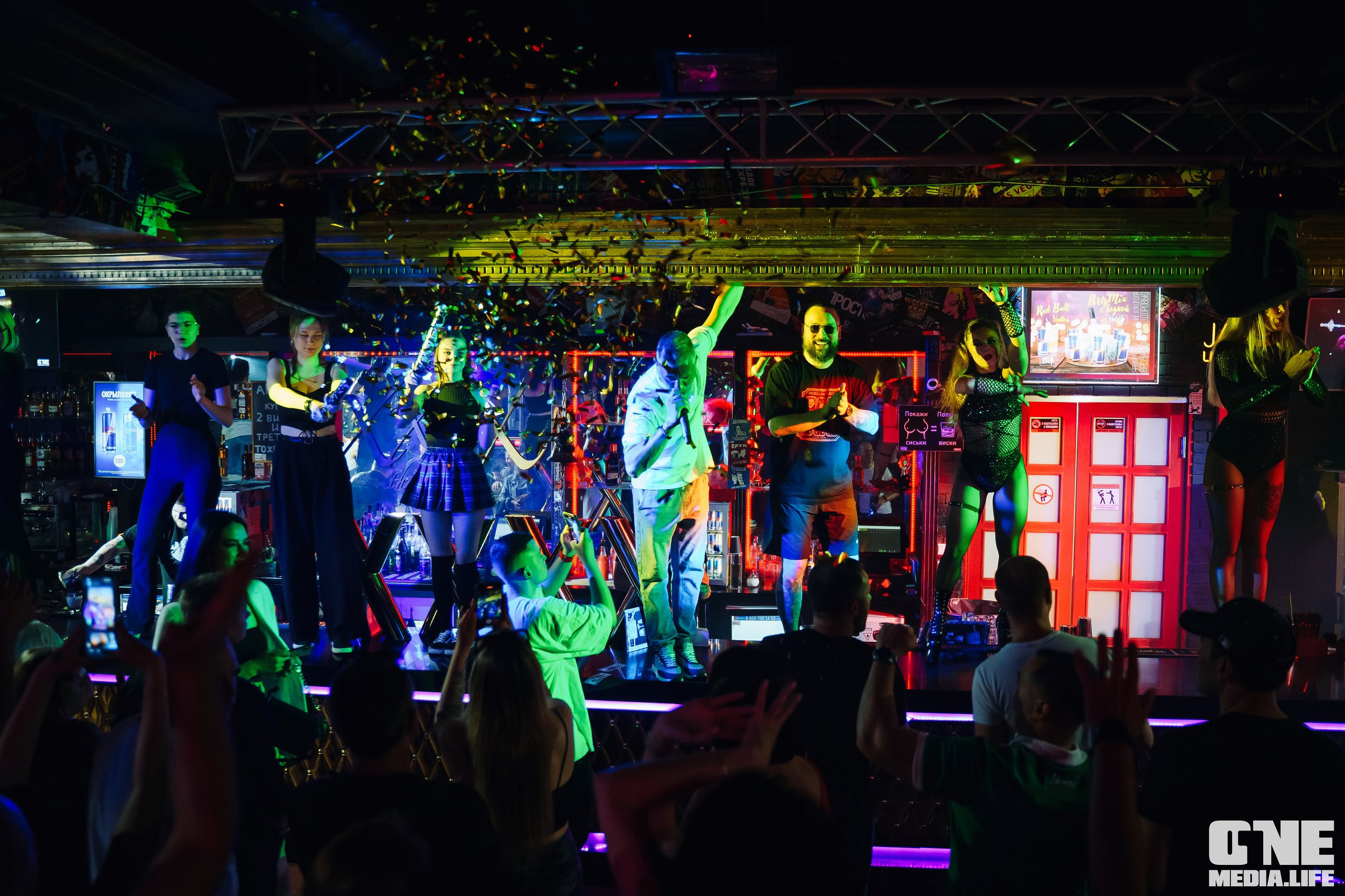 Фоторепортаж из экстрим бара XxxX. One Media Life: фоторепортажи, фотоотчеты с мероприятий и заведений