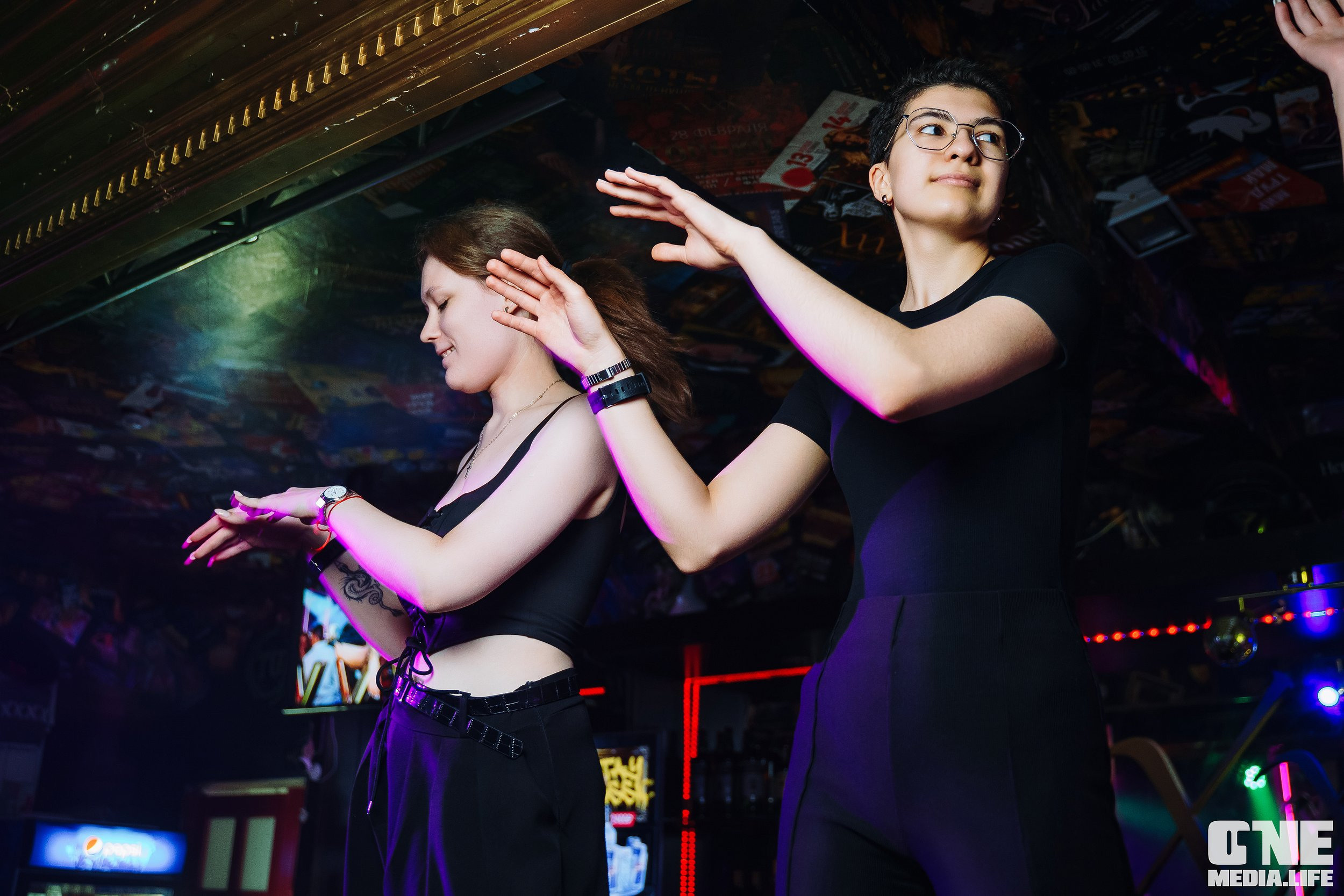 Фотоотчет из бара XxxX. One Media Life: фоторепортажи, фотоотчеты с мероприятий и заведений