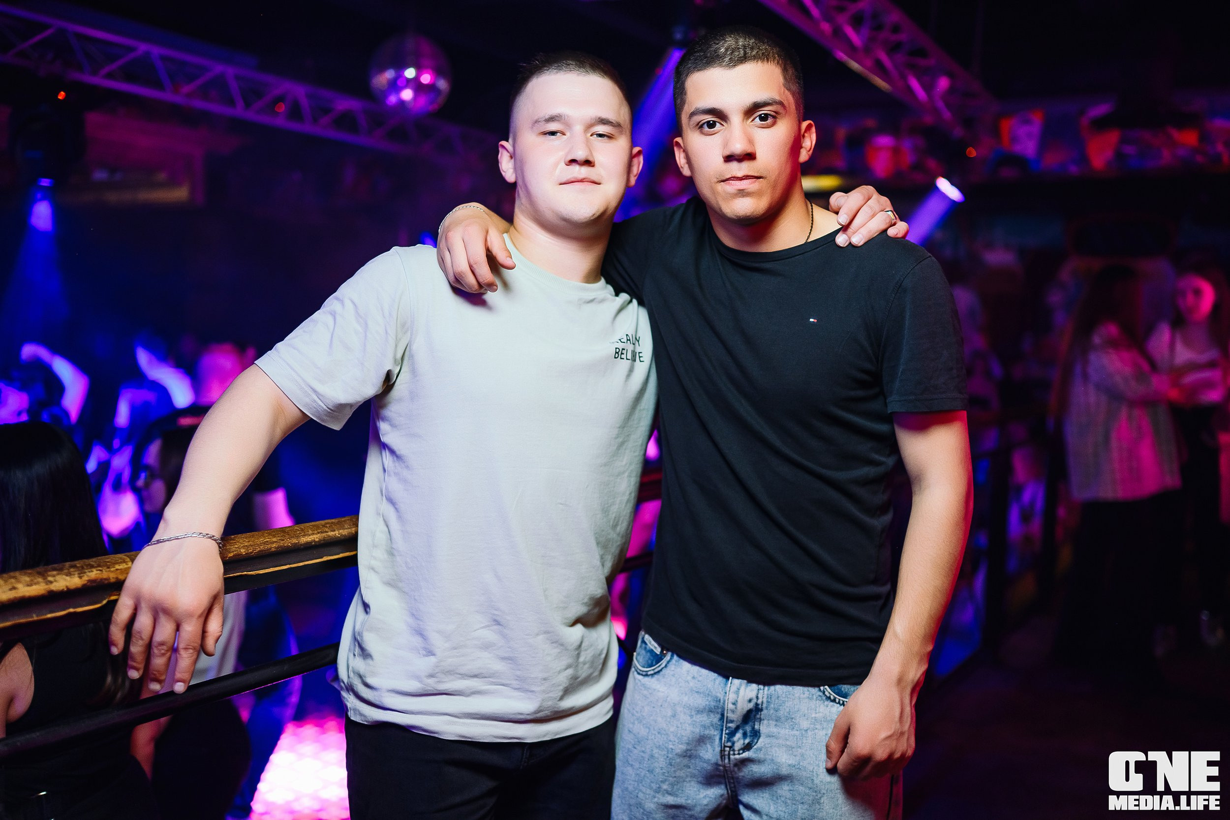 Фоторепортаж из экстрим бара XxxX. One Media Life: фоторепортажи, фотоотчеты с мероприятий и заведений