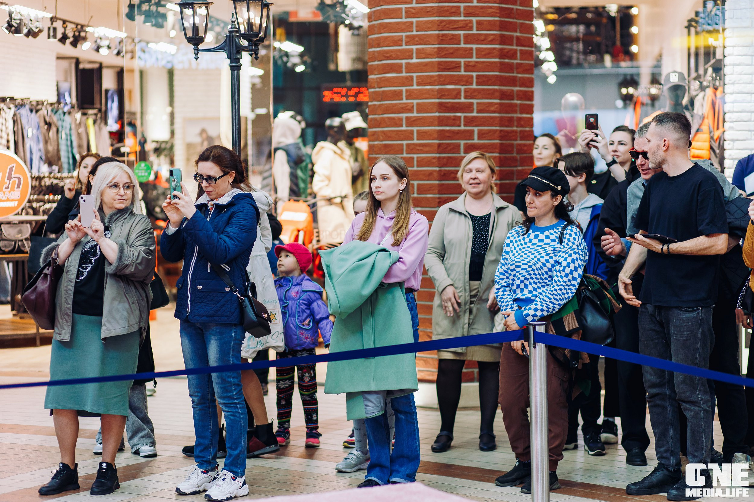 Фоторепортаж из ТРЦ Европа. One Media Life: фоторепортажи, фотоотчеты с мероприятий и заведений