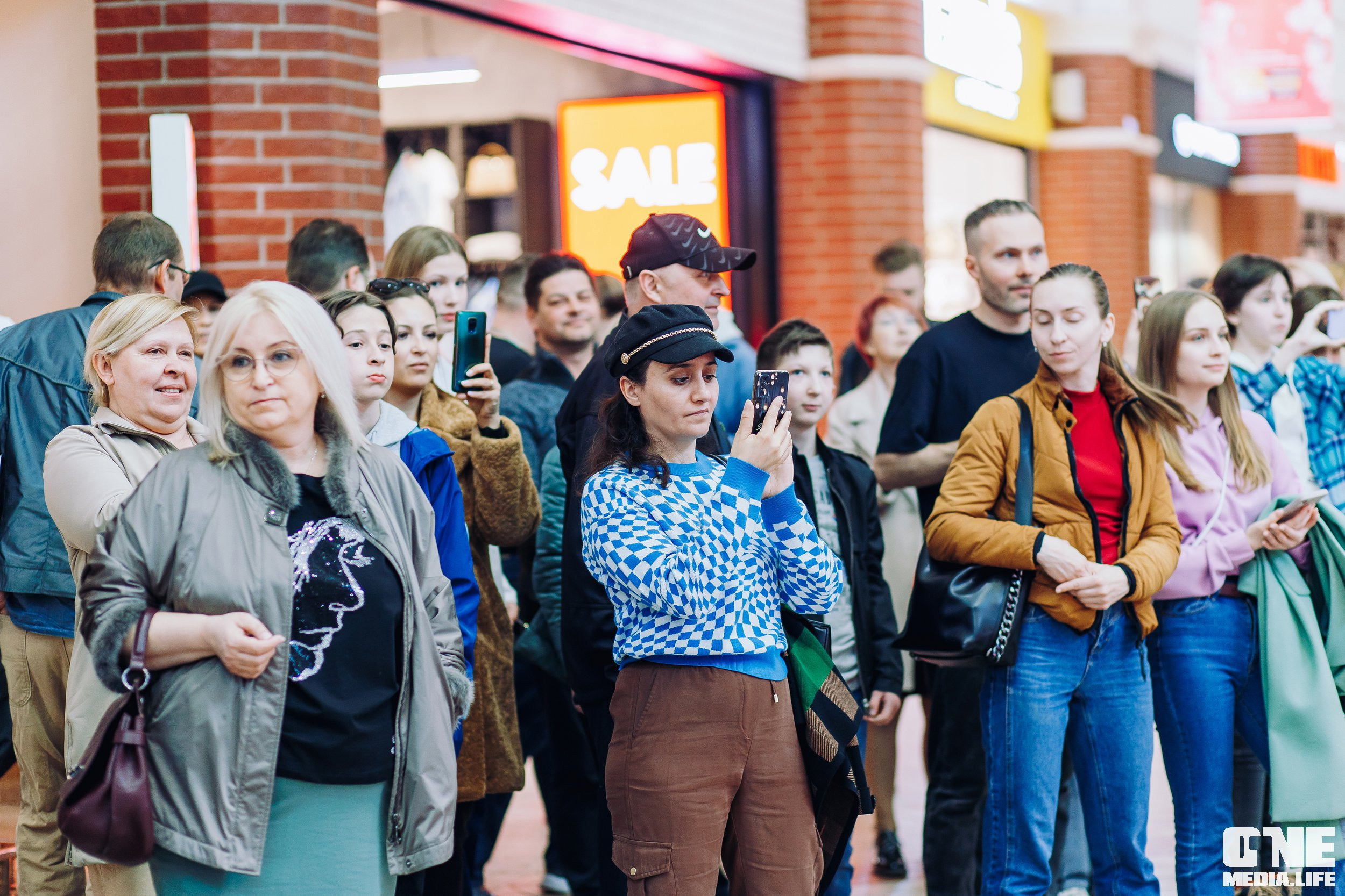Фоторепортаж из ТРЦ Европа. One Media Life: фоторепортажи, фотоотчеты с мероприятий и заведений