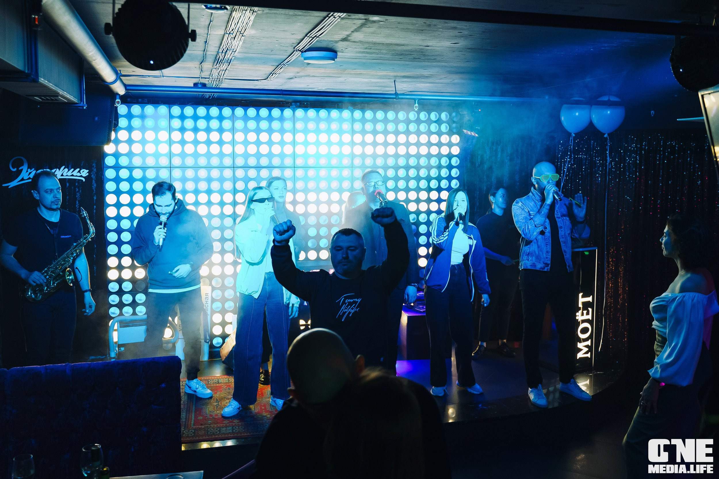 Фоторепортаж из караоке-клуба Эйфория. One Media Life: фоторепортажи, фотоотчеты с мероприятий и заведений