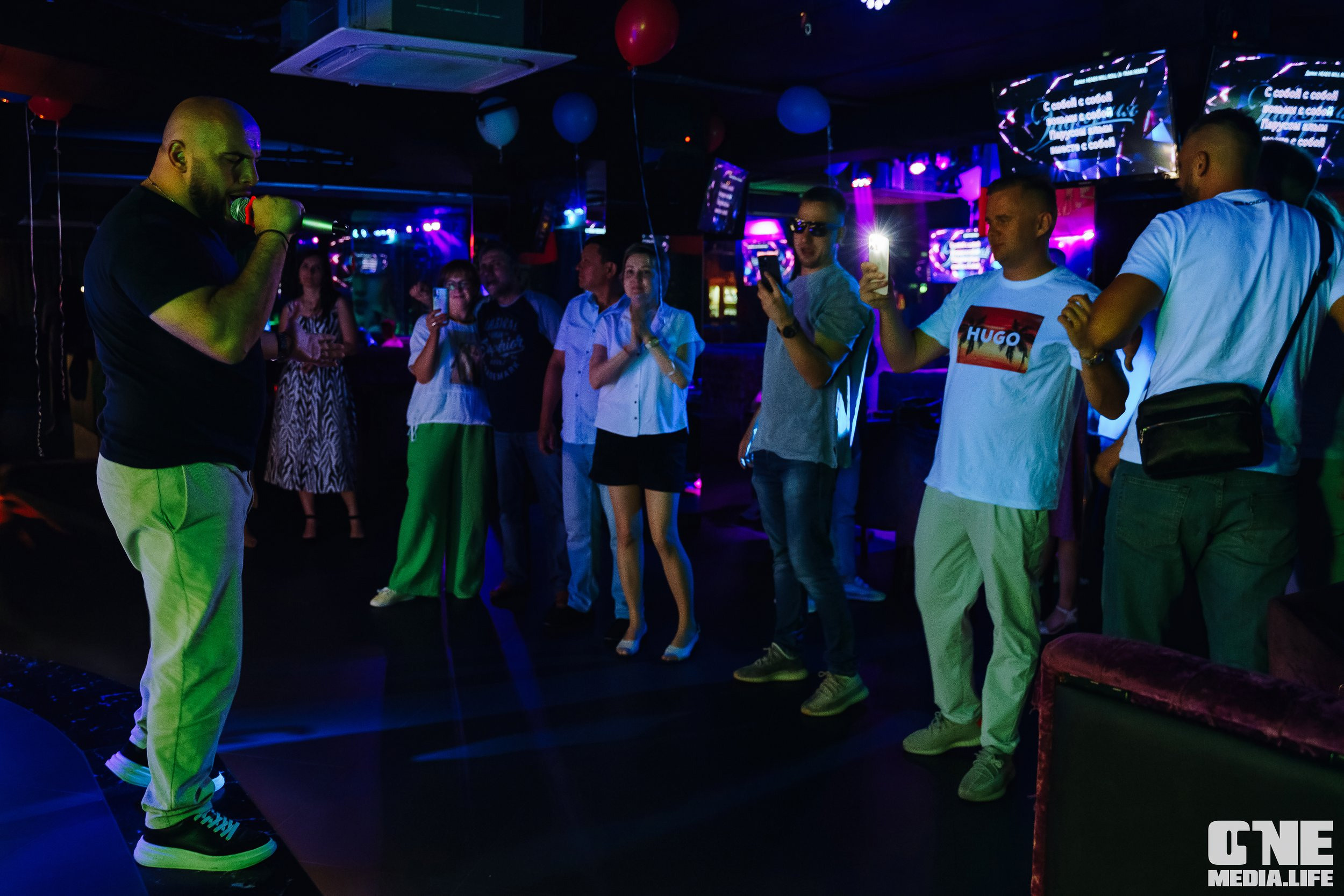 Фотоотчет из караоке-клуба Эйфория. One Media Life: фоторепортажи, фотоотчеты с мероприятий и заведений