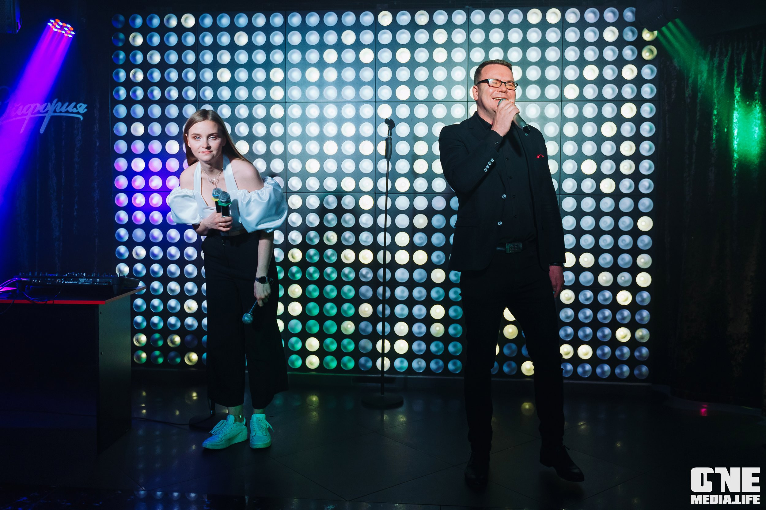 Фоторепортаж из караоке-клуба Эйфория. One Media Life: фоторепортажи, фотоотчеты с мероприятий и заведений