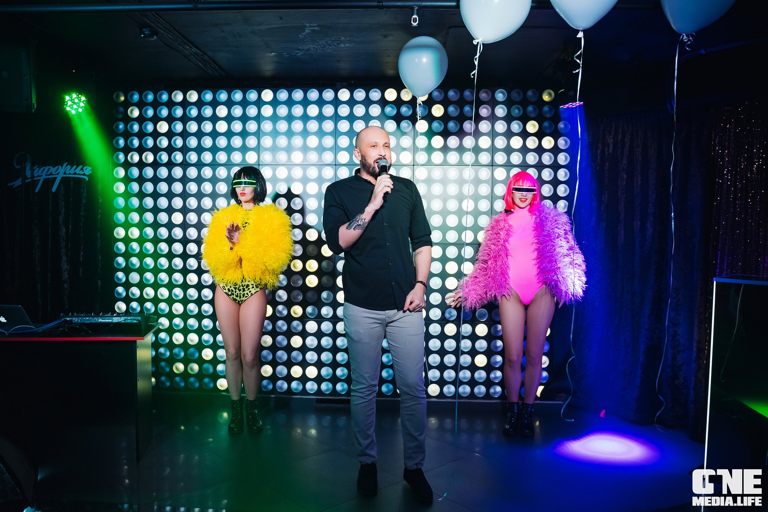 Фоторепортаж из караоке-клуба Эйфория. One Media Life: фоторепортажи, фотоотчеты с мероприятий и заведений