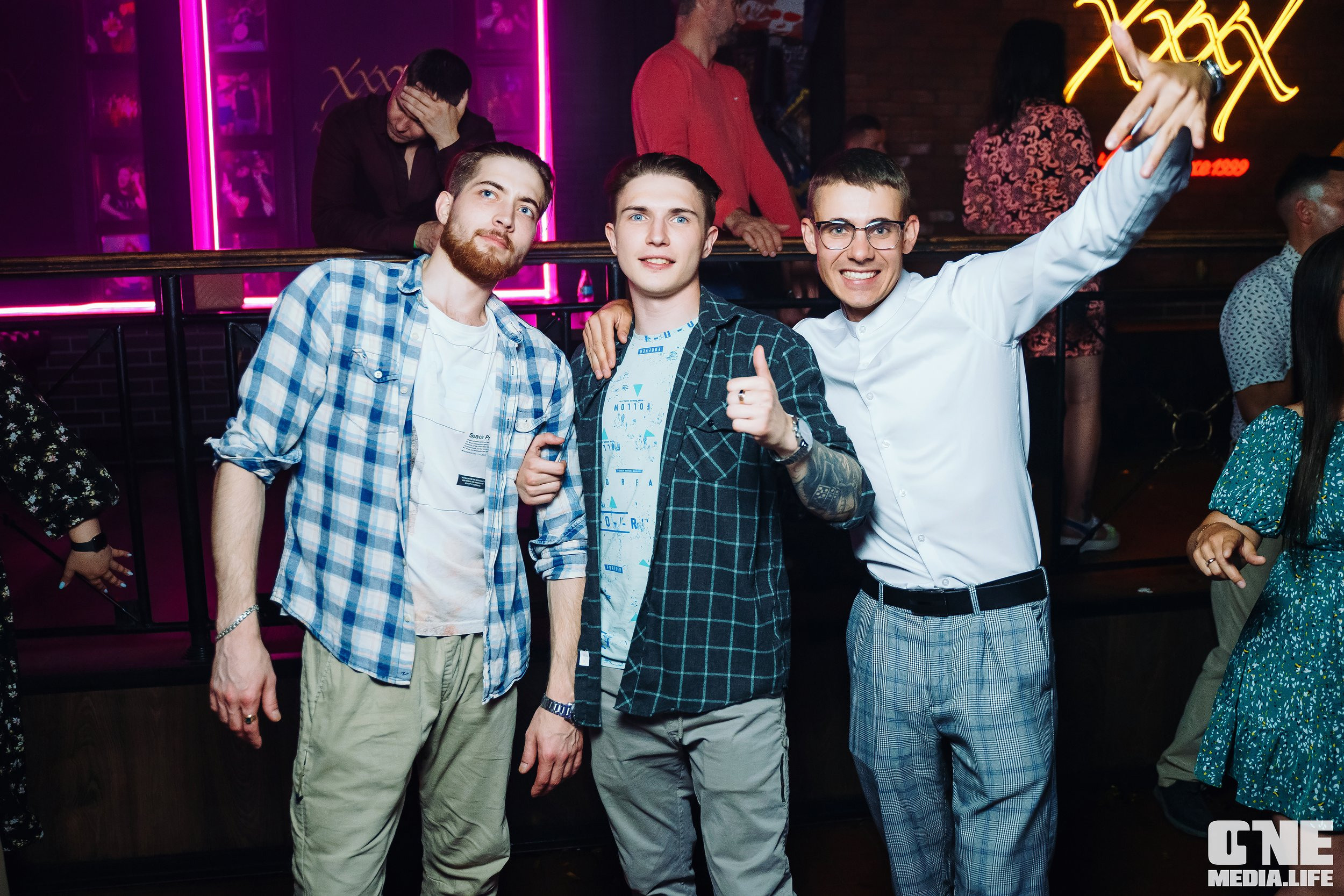 Фоторепортаж из экстрим бара XxxX. One Media Life: фоторепортажи, фотоотчеты с мероприятий и заведений