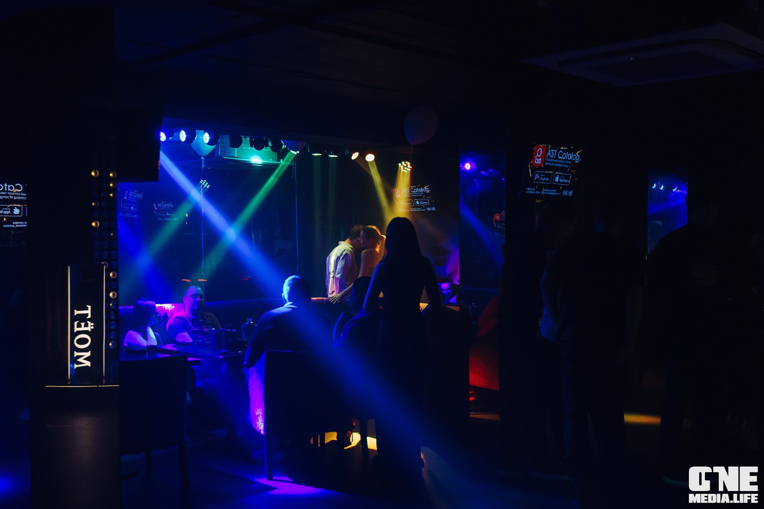Фоторепортаж из караоке-клуба Эйфория. One Media Life: фоторепортажи, фотоотчеты с мероприятий и заведений