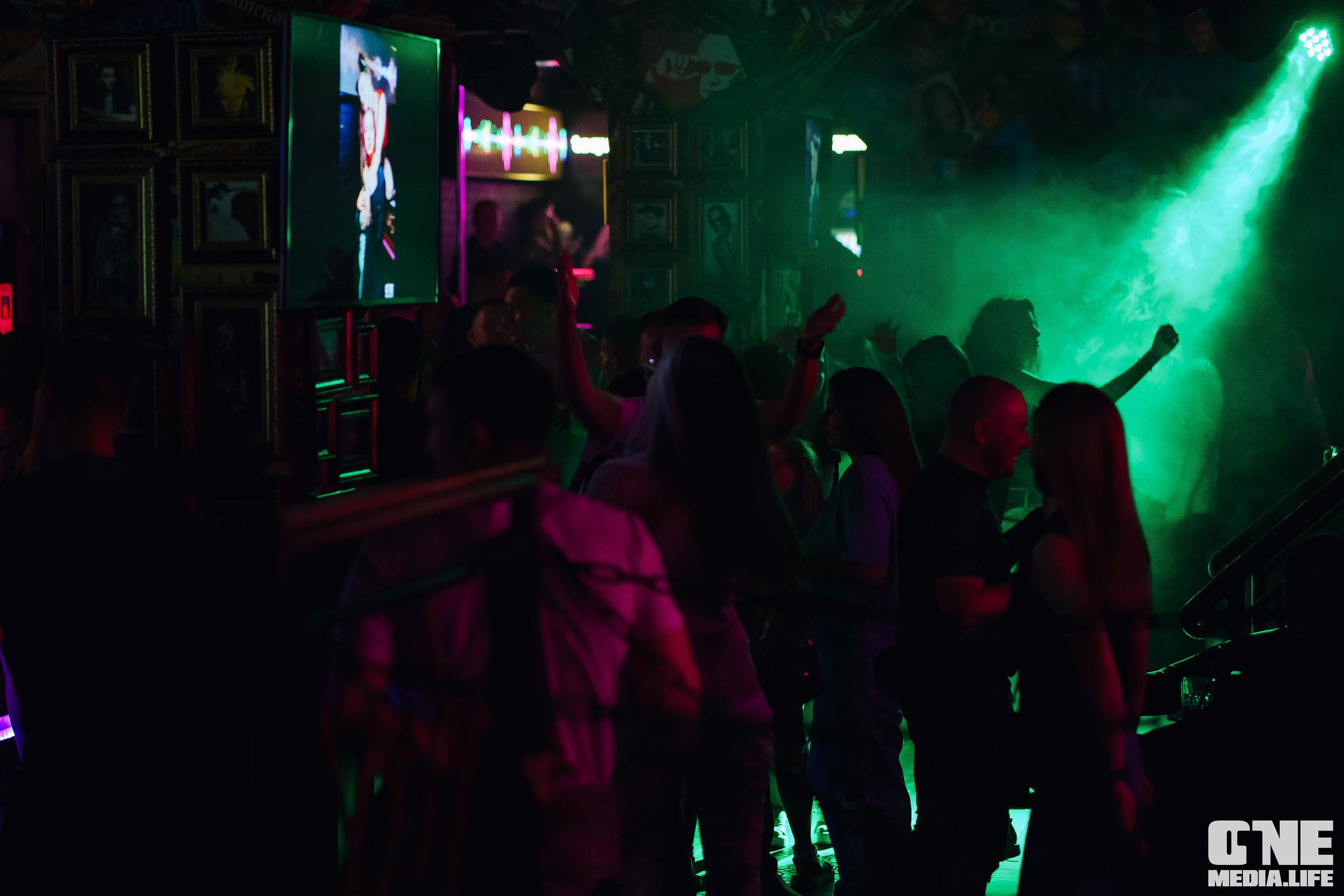 Фоторепортаж из экстрим бара XxxX. One Media Life: фоторепортажи, фотоотчеты с мероприятий и заведений
