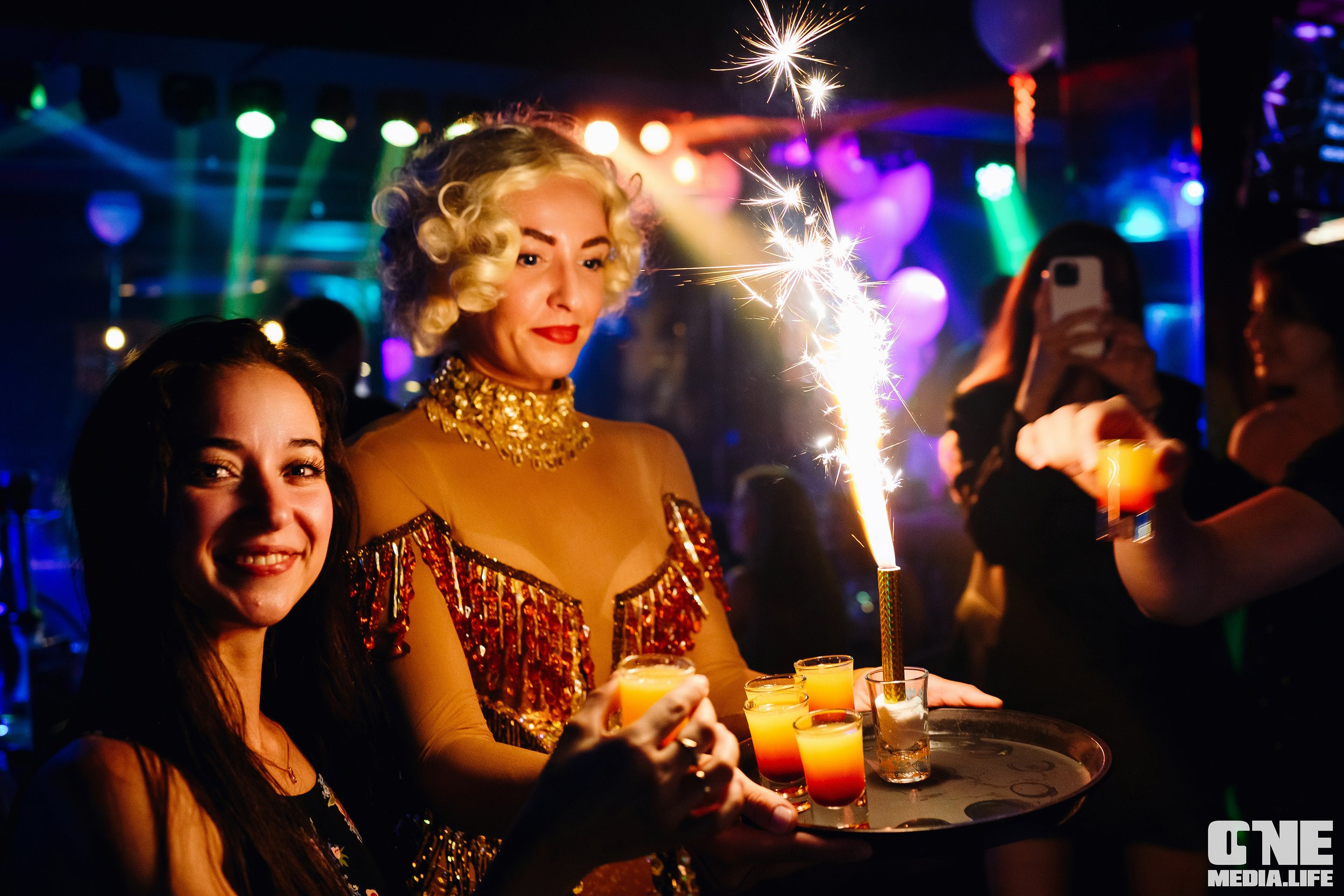 Фоторепортаж из караоке-клуба Эйфория. One Media Life: фоторепортажи, фотоотчеты с мероприятий и заведений