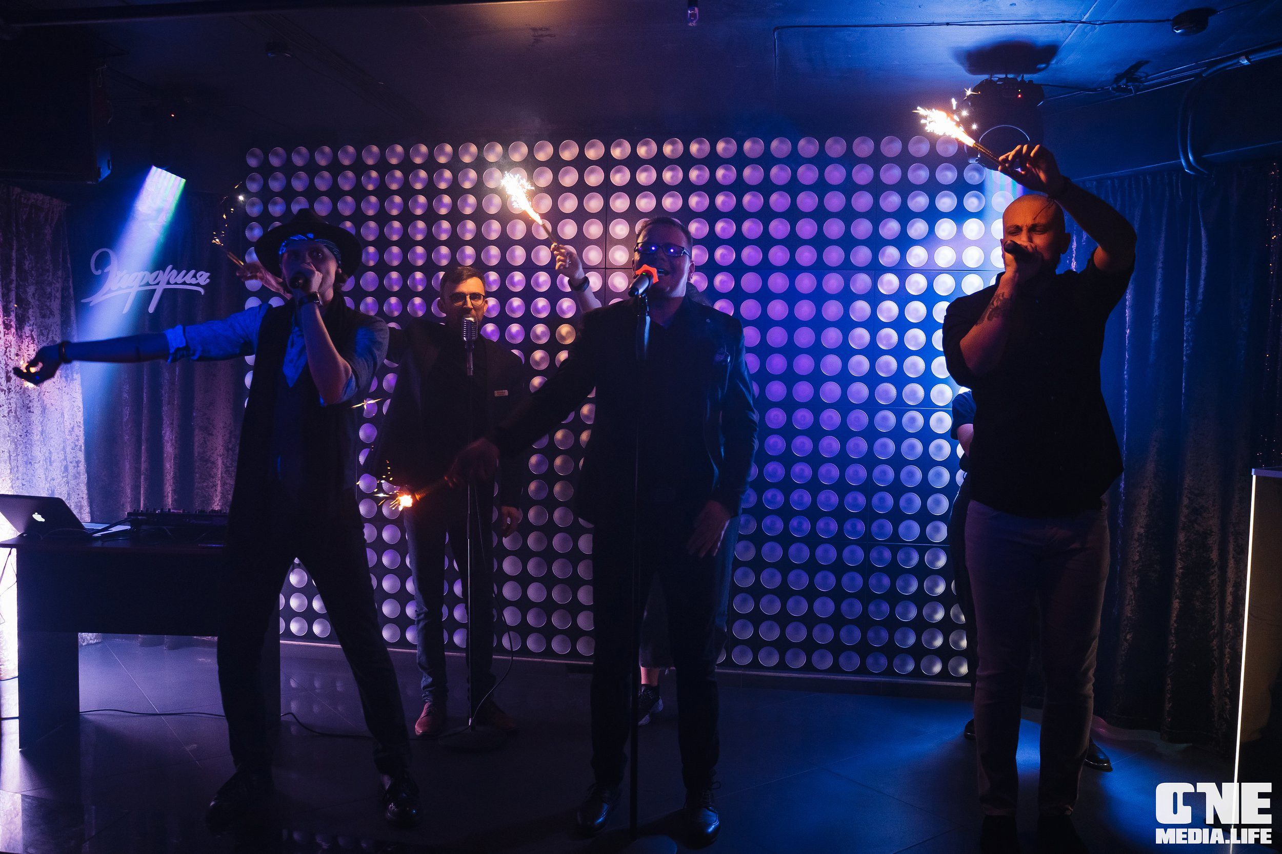 Фоторепортаж из караоке-клуба Эйфория. One Media Life: фоторепортажи, фотоотчеты с мероприятий и заведений