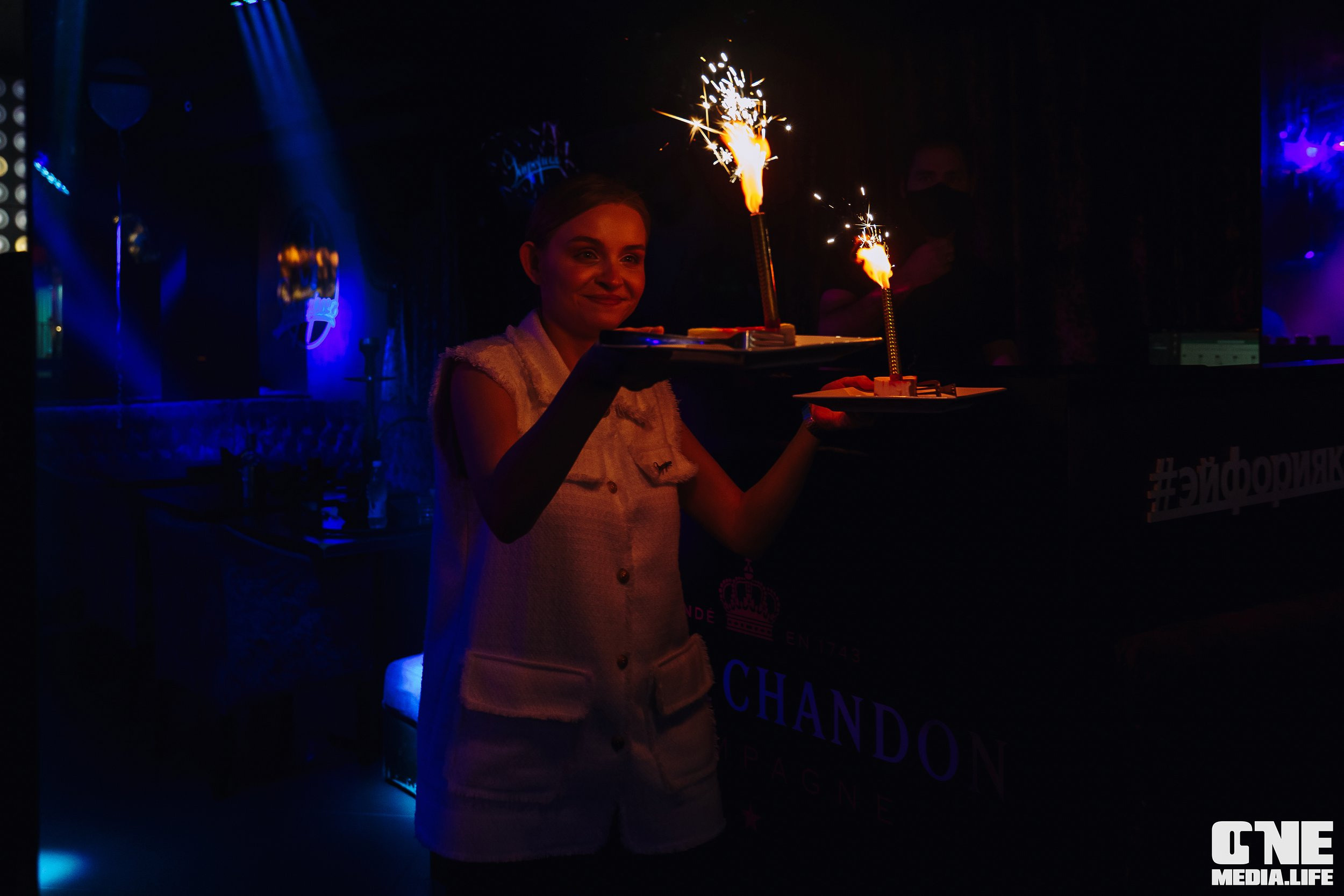 Фоторепортаж из караоке-клуба Эйфория. One Media Life: фоторепортажи, фотоотчеты с мероприятий и заведений