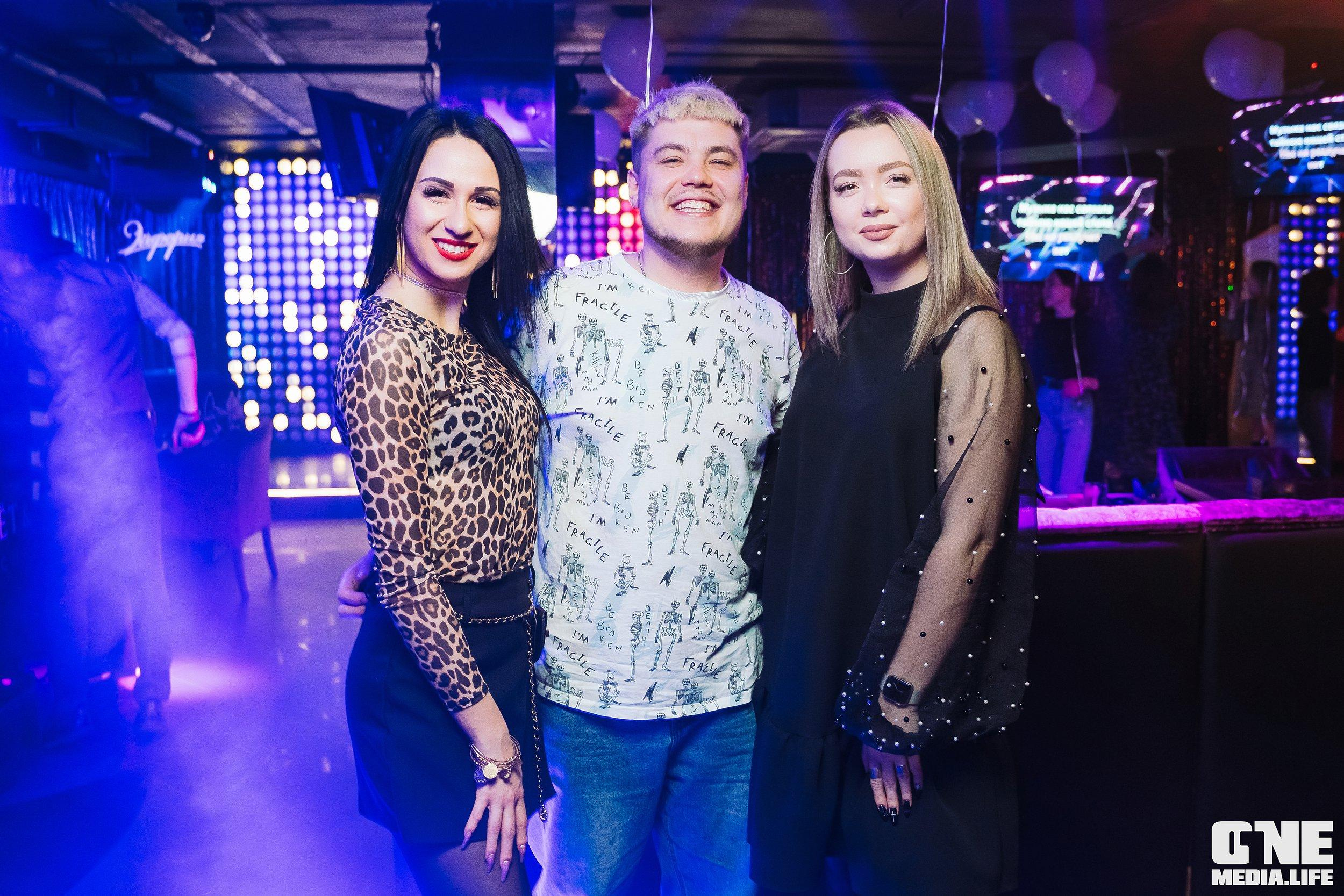 Фоторепортаж из караоке-клуба Эйфория. One Media Life: фоторепортажи, фотоотчеты с мероприятий и заведений