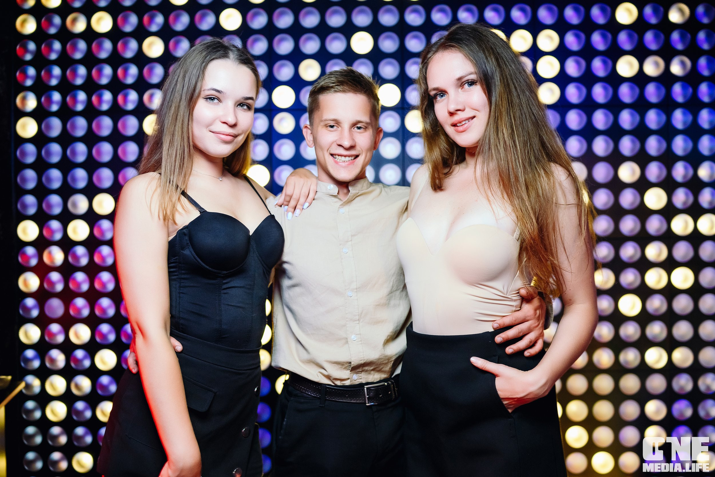 Фоторепортаж из караоке-клуба Эйфория. One Media Life: фоторепортажи, фотоотчеты с мероприятий и заведений