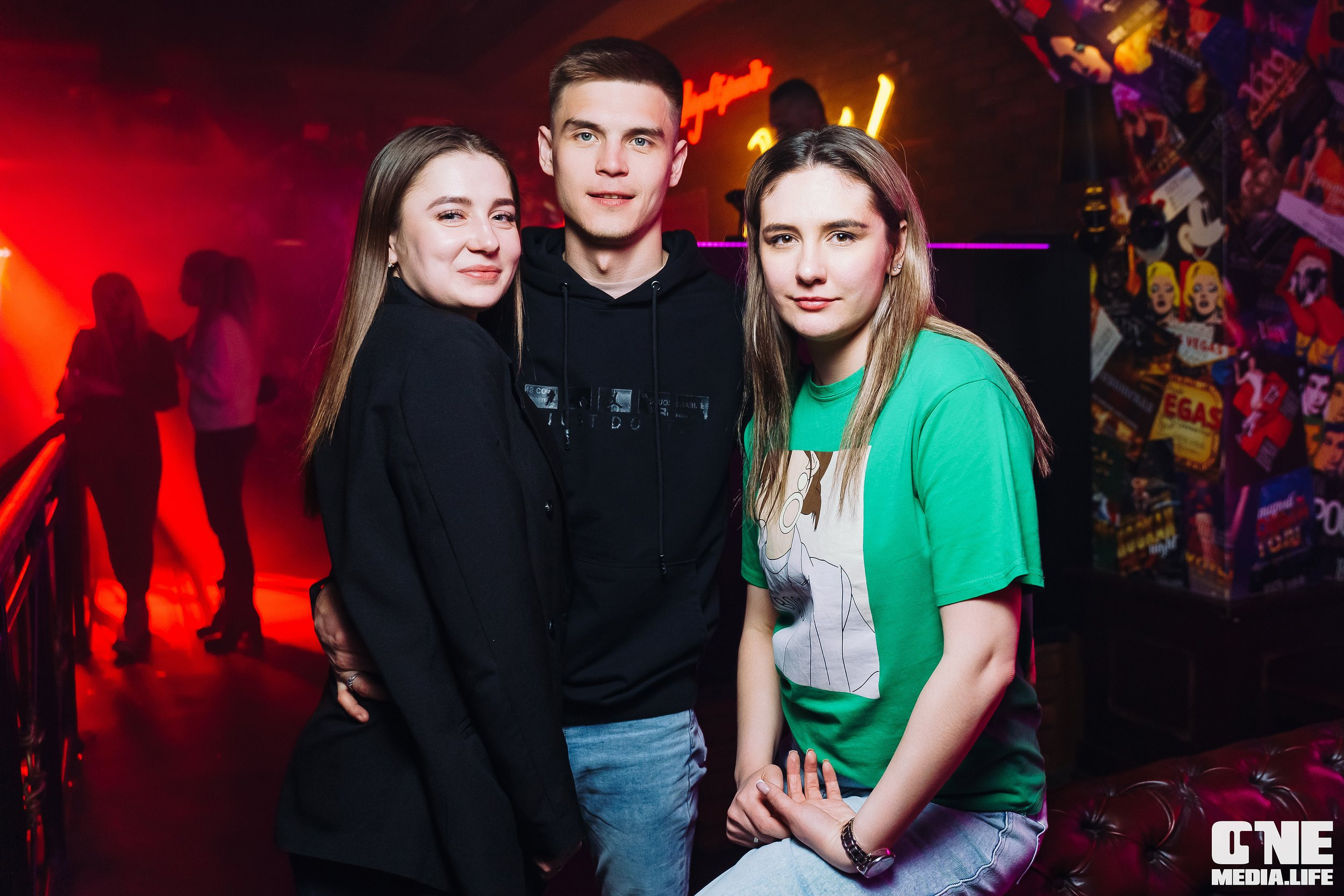 Фоторепортаж из караоке-клуба Эйфория. One Media Life: фоторепортажи, фотоотчеты с мероприятий и заведений