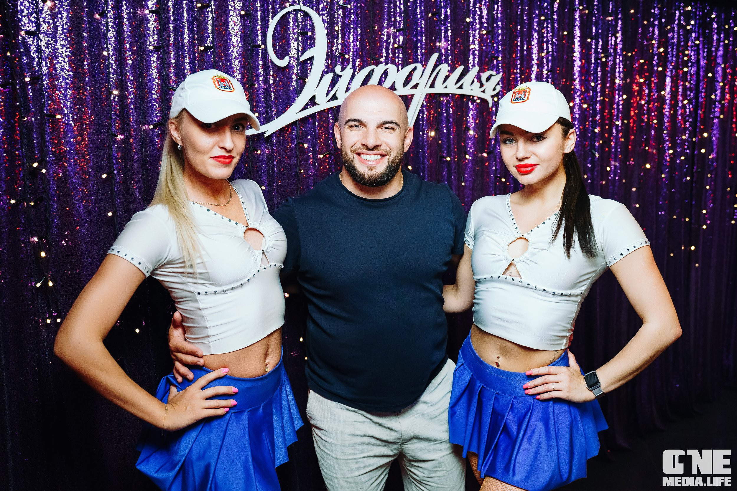 Фотоотчет из караоке-клуба Эйфория. One Media Life: фоторепортажи, фотоотчеты с мероприятий и заведений