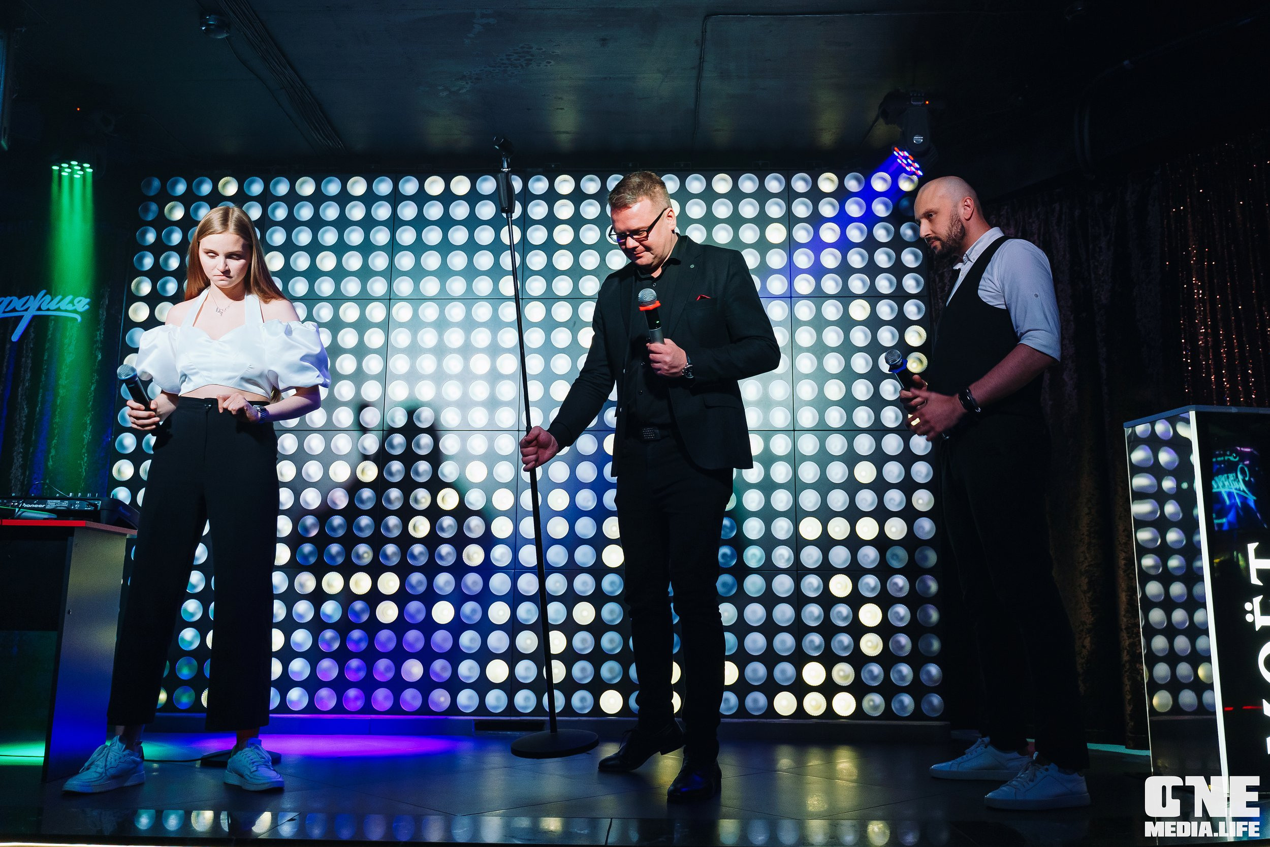 Фоторепортаж из караоке-клуба Эйфория. One Media Life: фоторепортажи, фотоотчеты с мероприятий и заведений