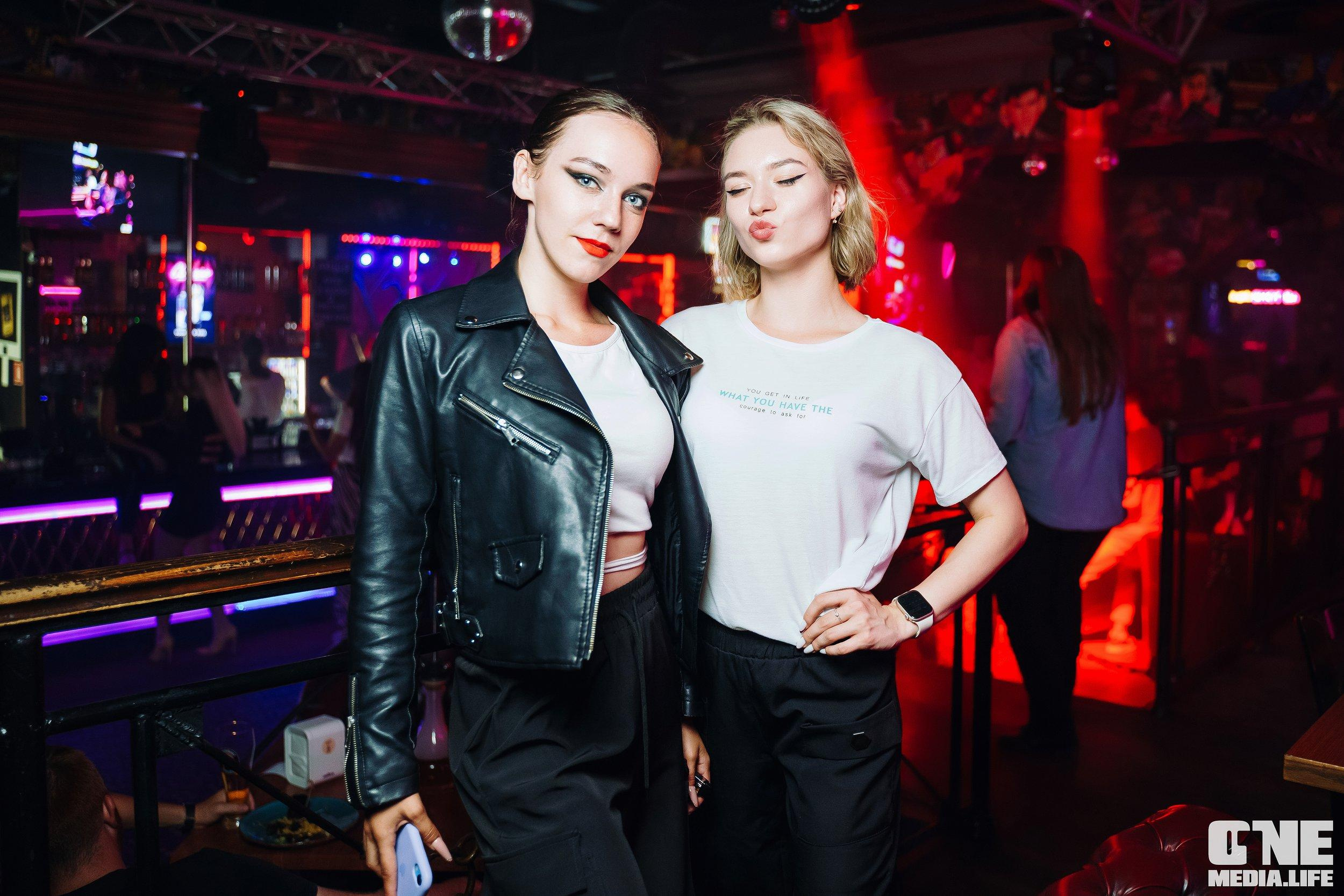 Фотоотчет из бара XxxX. One Media Life: фоторепортажи, фотоотчеты с мероприятий и заведений