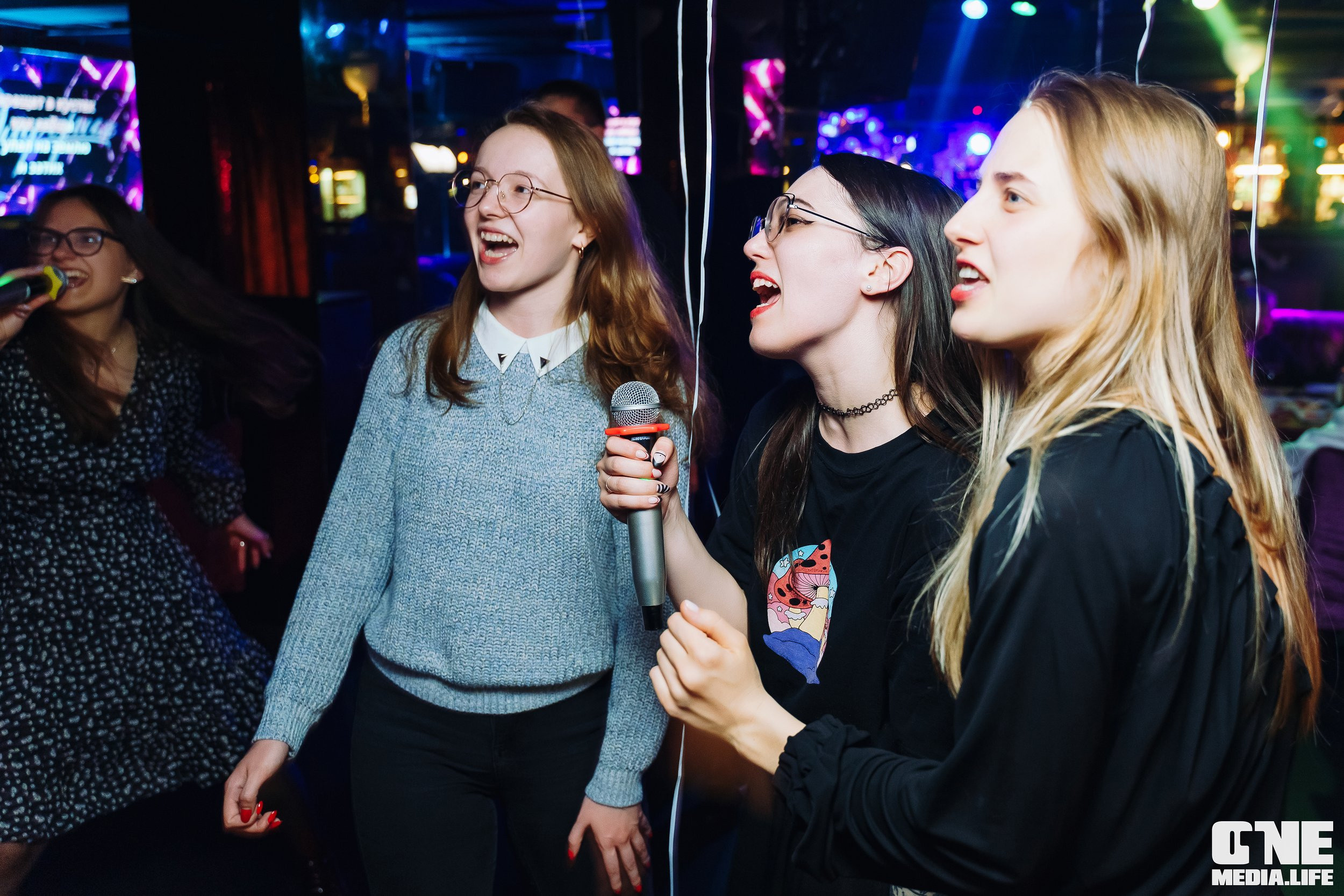 Фоторепортаж из караоке-клуба Эйфория. One Media Life: фоторепортажи, фотоотчеты с мероприятий и заведений