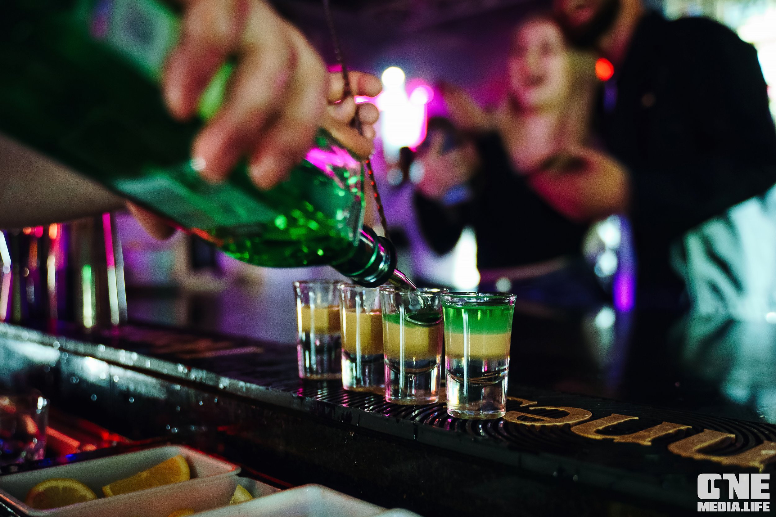 Фоторепортаж из экстрим бара XxxX. One Media Life: фоторепортажи, фотоотчеты с мероприятий и заведений