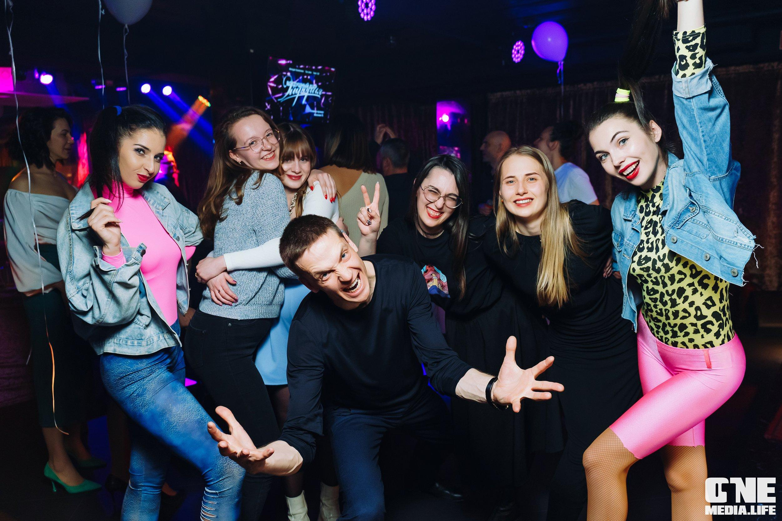 Фоторепортаж из караоке-клуба Эйфория. One Media Life: фоторепортажи, фотоотчеты с мероприятий и заведений