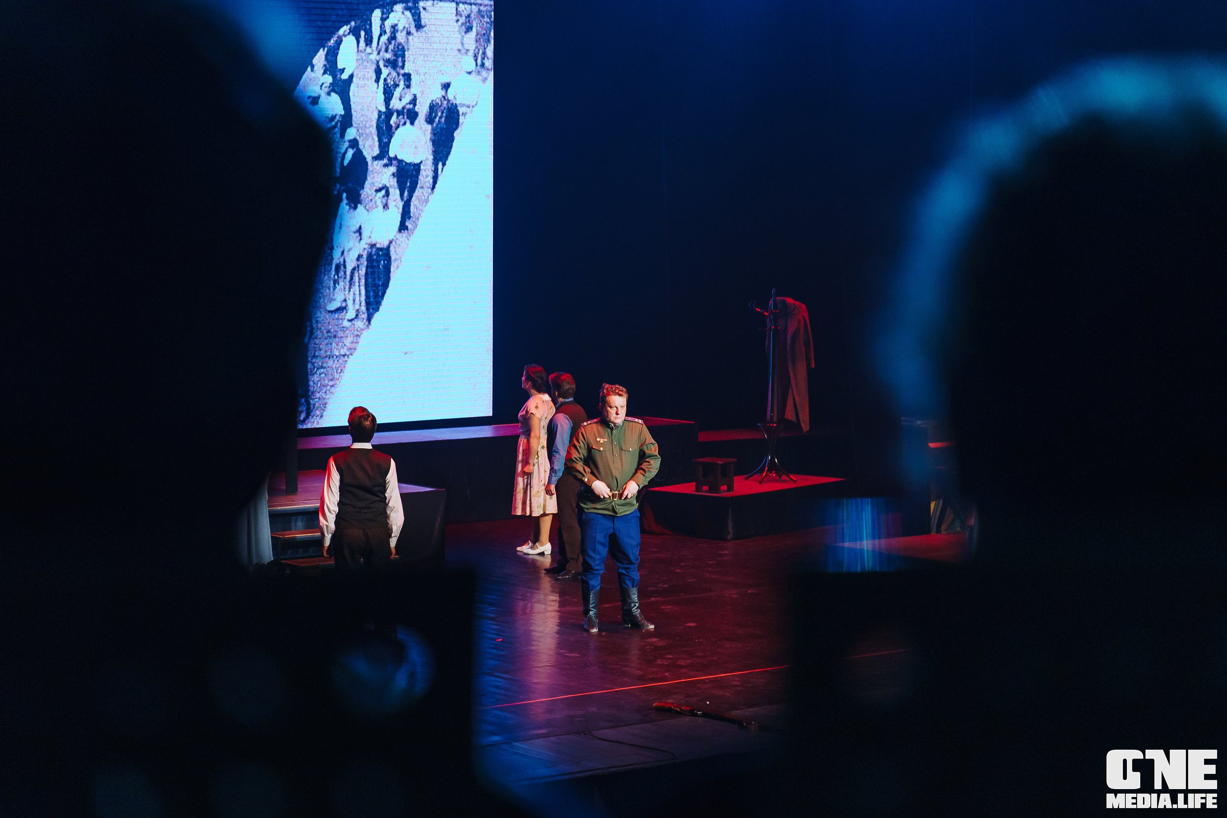 Праздничный концерт «День великой Победы» в Янтарь Холле. One Media Life: фоторепортажи, фотоотчеты с мероприятий и заведений