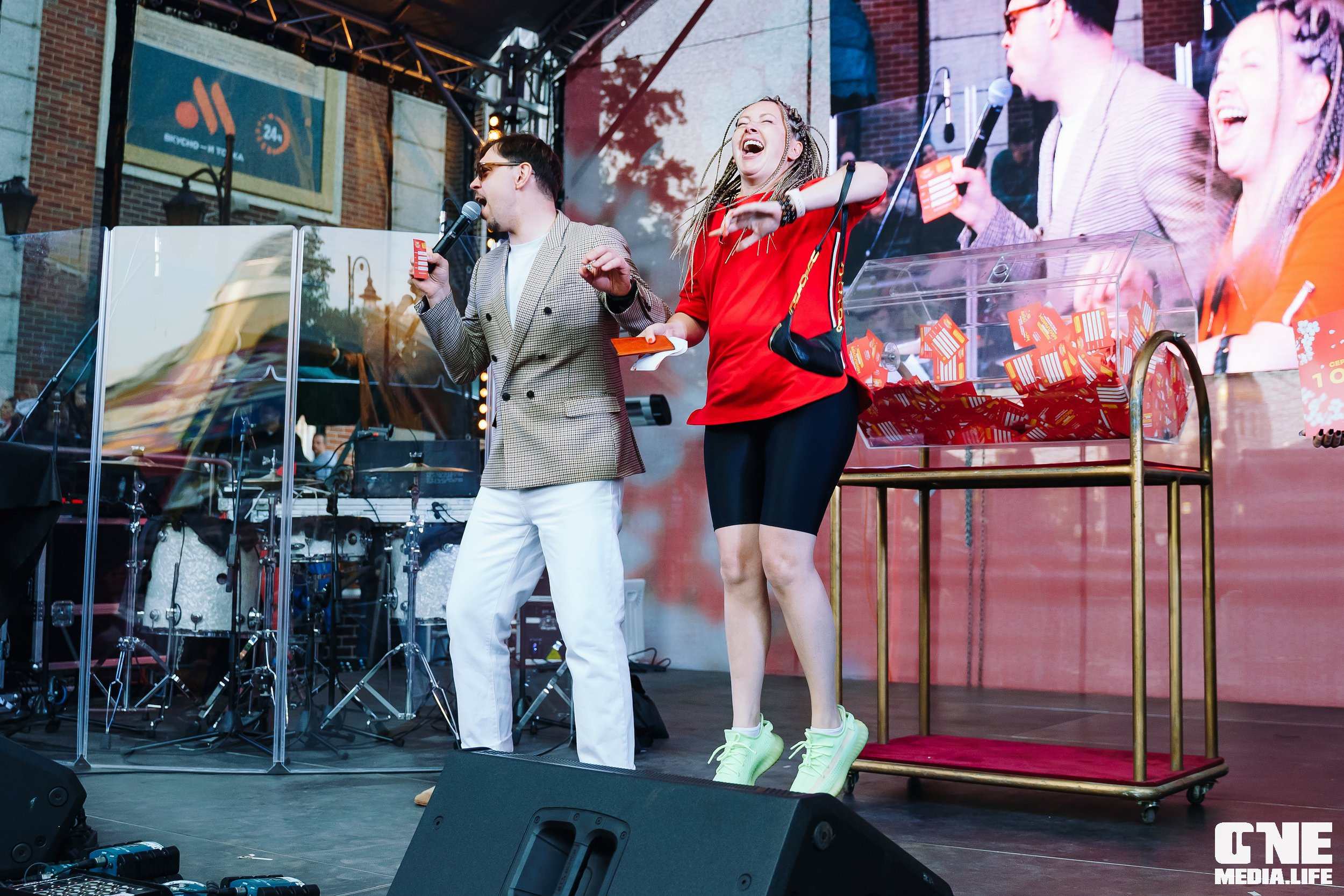 Фоторепортаж с 15-ти летия ТРЦ Европа. One Media Life: фоторепортажи, фотоотчеты с мероприятий и заведений