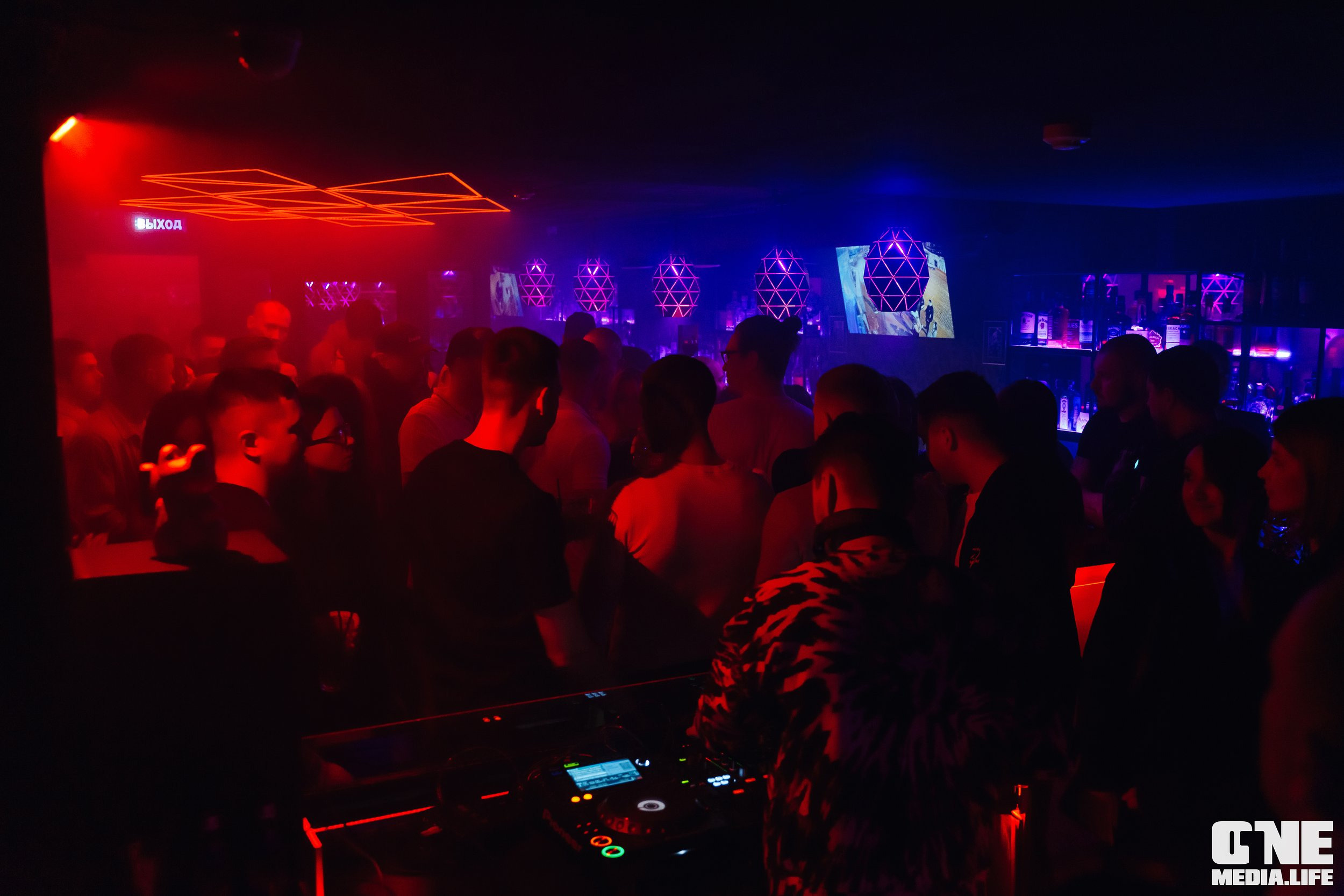 Антон Севидов в SECRET Night Club. One Media Life: фоторепортажи, фотоотчеты с мероприятий и заведений