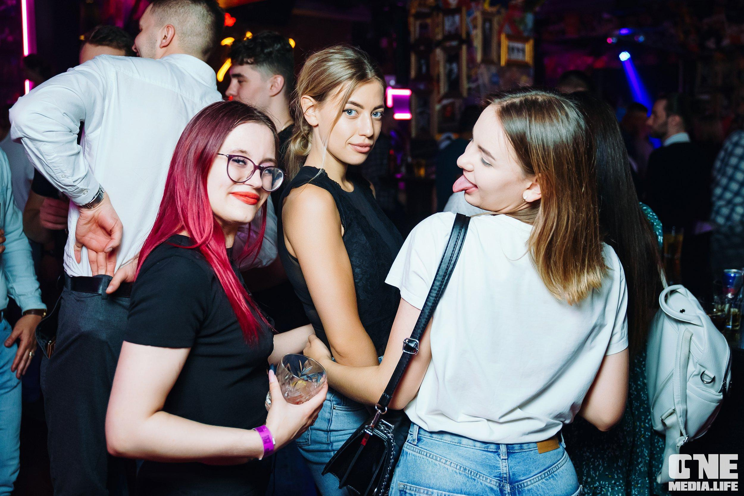 Фоторепортаж из экстрим бара XxxX. One Media Life: фоторепортажи, фотоотчеты с мероприятий и заведений