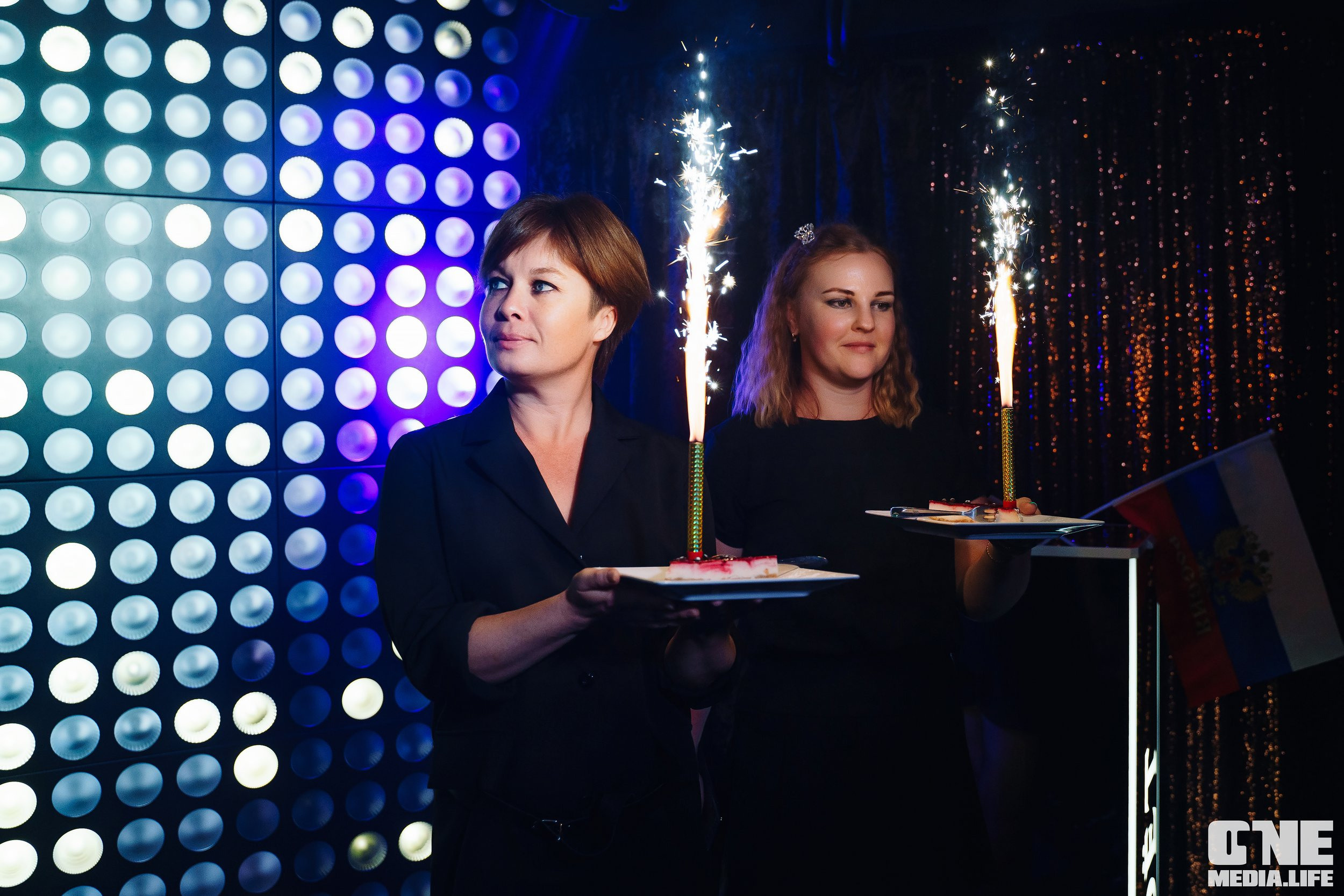 Фотоотчет из караоке-клуба Эйфория. One Media Life: фоторепортажи, фотоотчеты с мероприятий и заведений