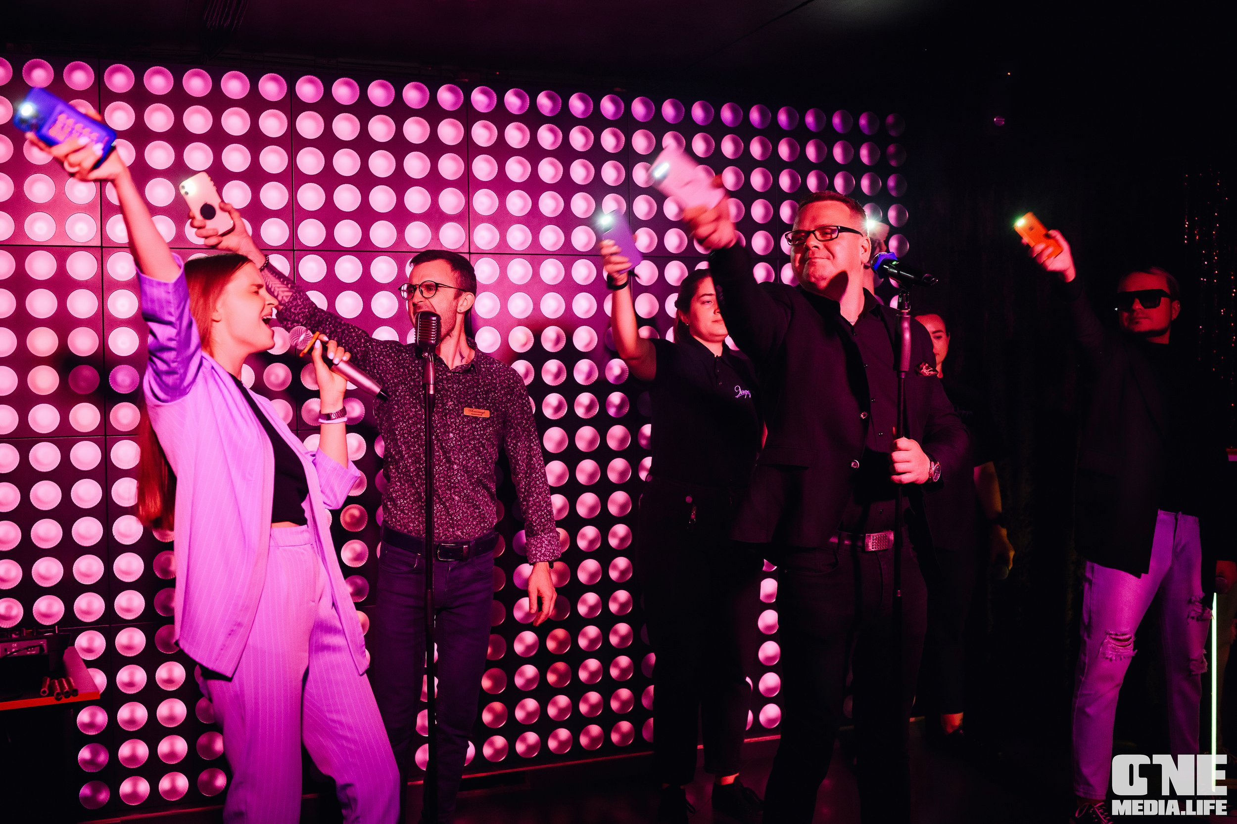 Фоторепортаж из караоке-клуба Эйфория. One Media Life: фоторепортажи, фотоотчеты с мероприятий и заведений