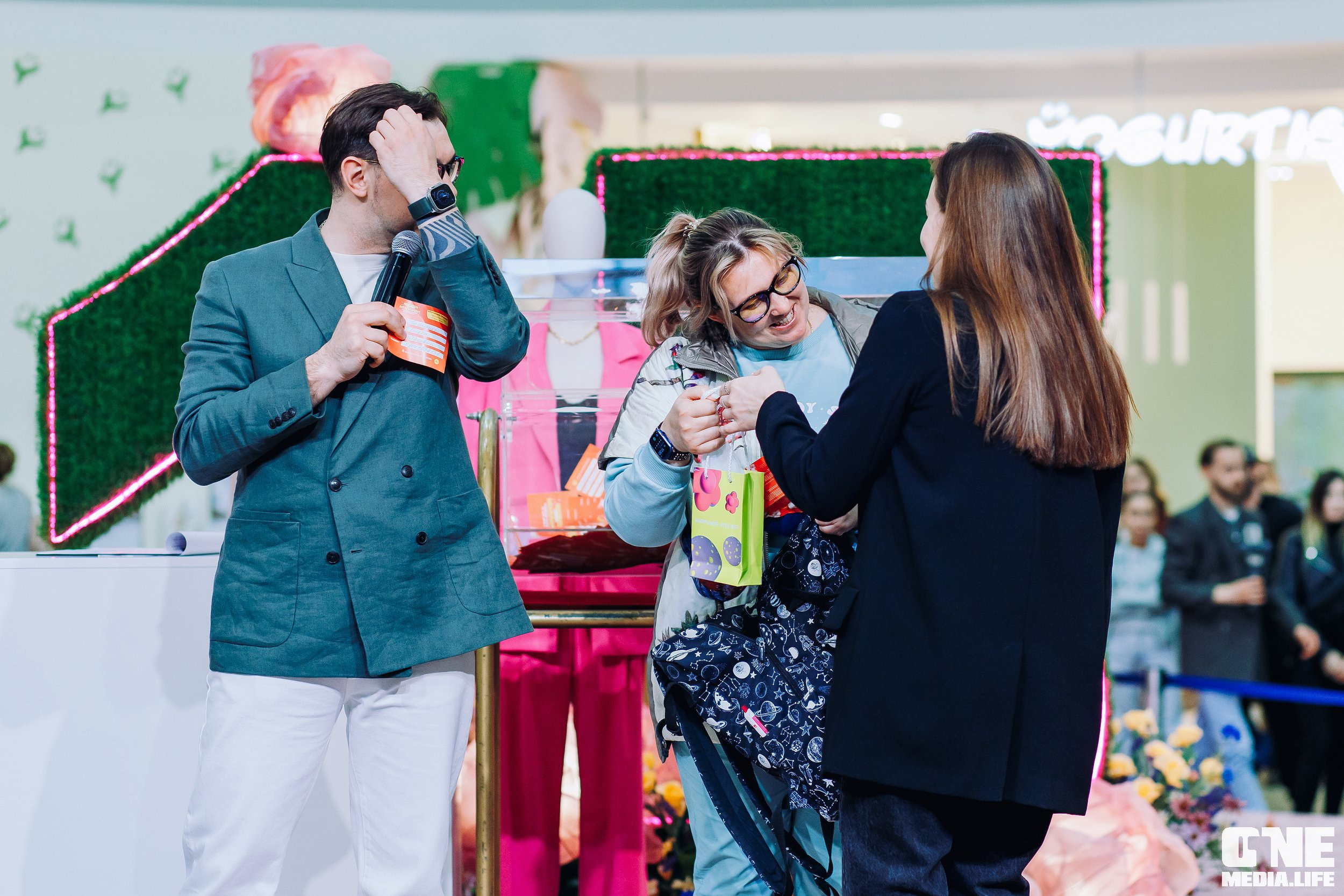 Фоторепортаж из ТРЦ Европа. One Media Life: фоторепортажи, фотоотчеты с мероприятий и заведений