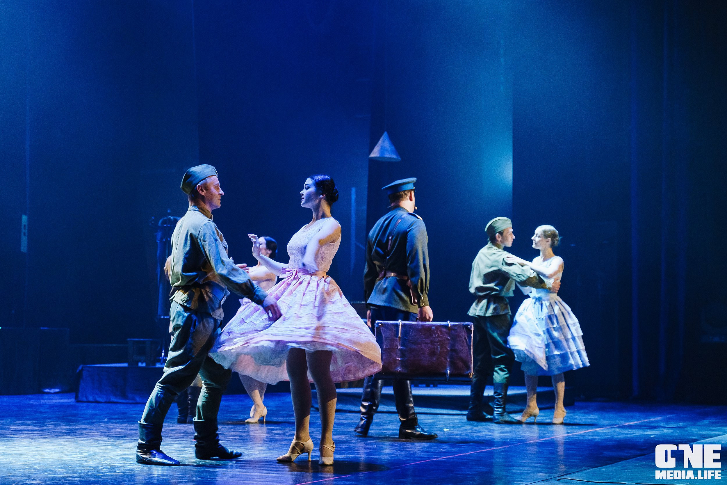 Праздничный концерт «День великой Победы» в Янтарь Холле. One Media Life: фоторепортажи, фотоотчеты с мероприятий и заведений