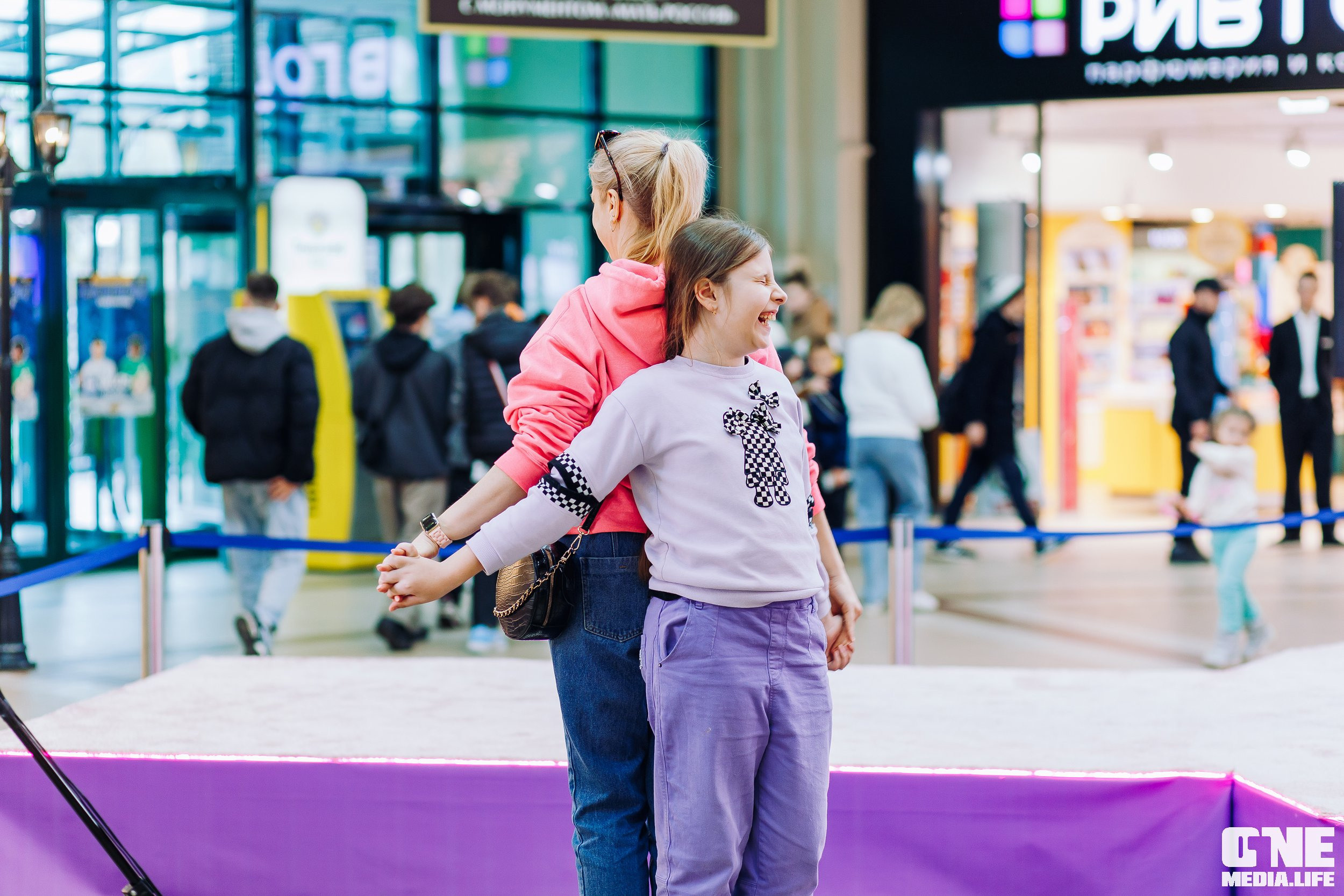Фоторепортаж из ТРЦ Европа. One Media Life: фоторепортажи, фотоотчеты с мероприятий и заведений