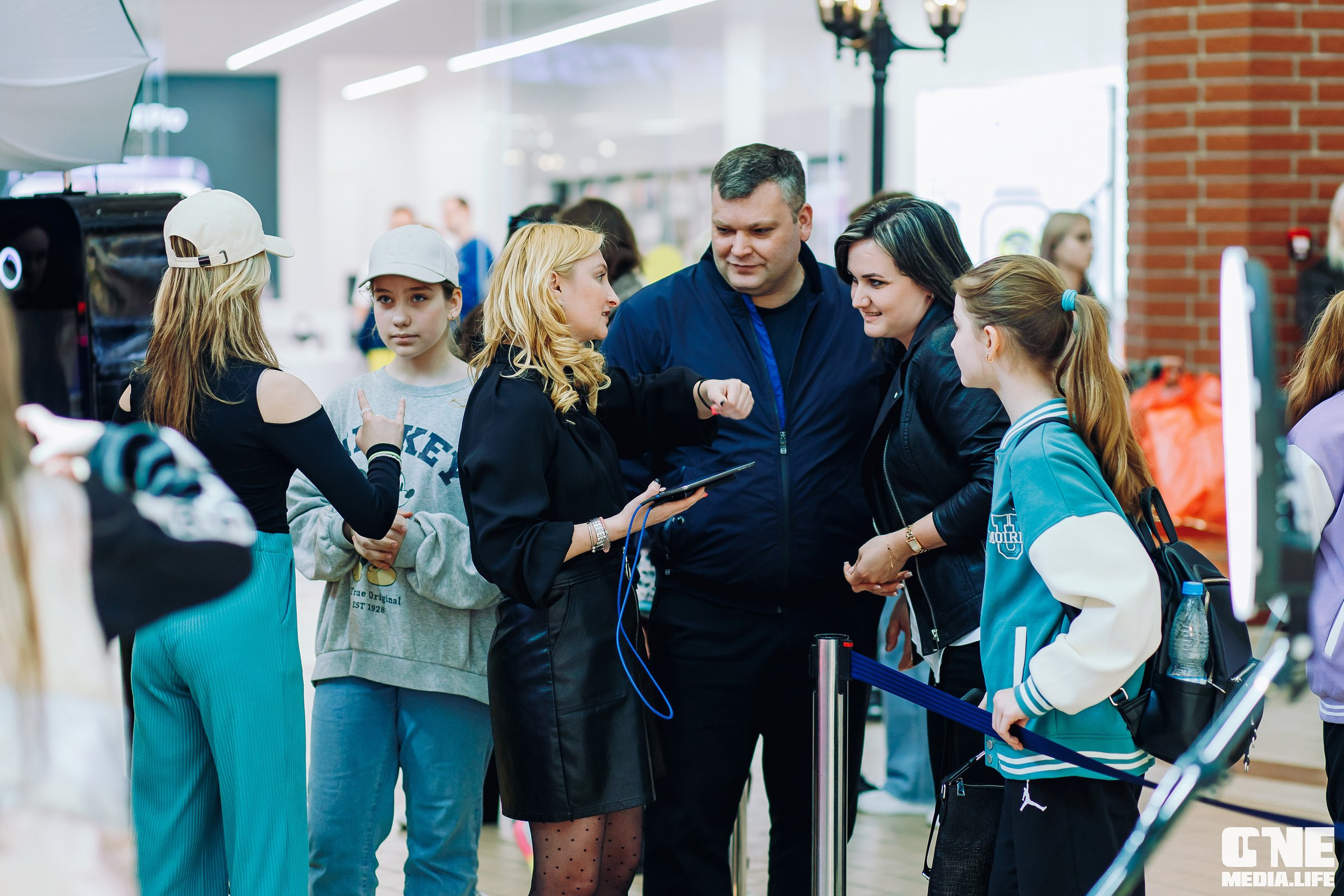 Фоторепортаж из ТРЦ Европа. One Media Life: фоторепортажи, фотоотчеты с мероприятий и заведений