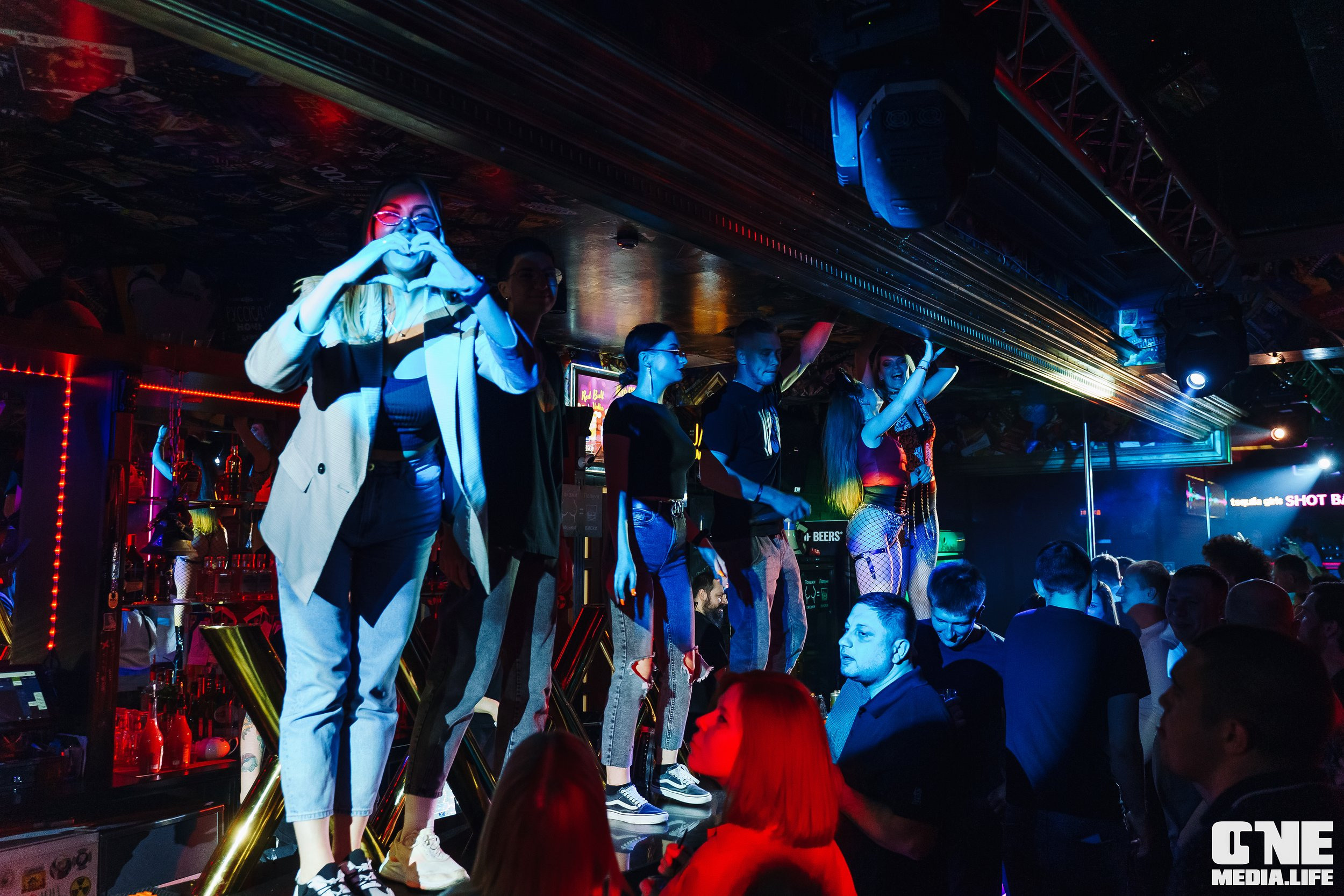 Фоторепортаж из караоке-клуба Эйфория. One Media Life: фоторепортажи, фотоотчеты с мероприятий и заведений