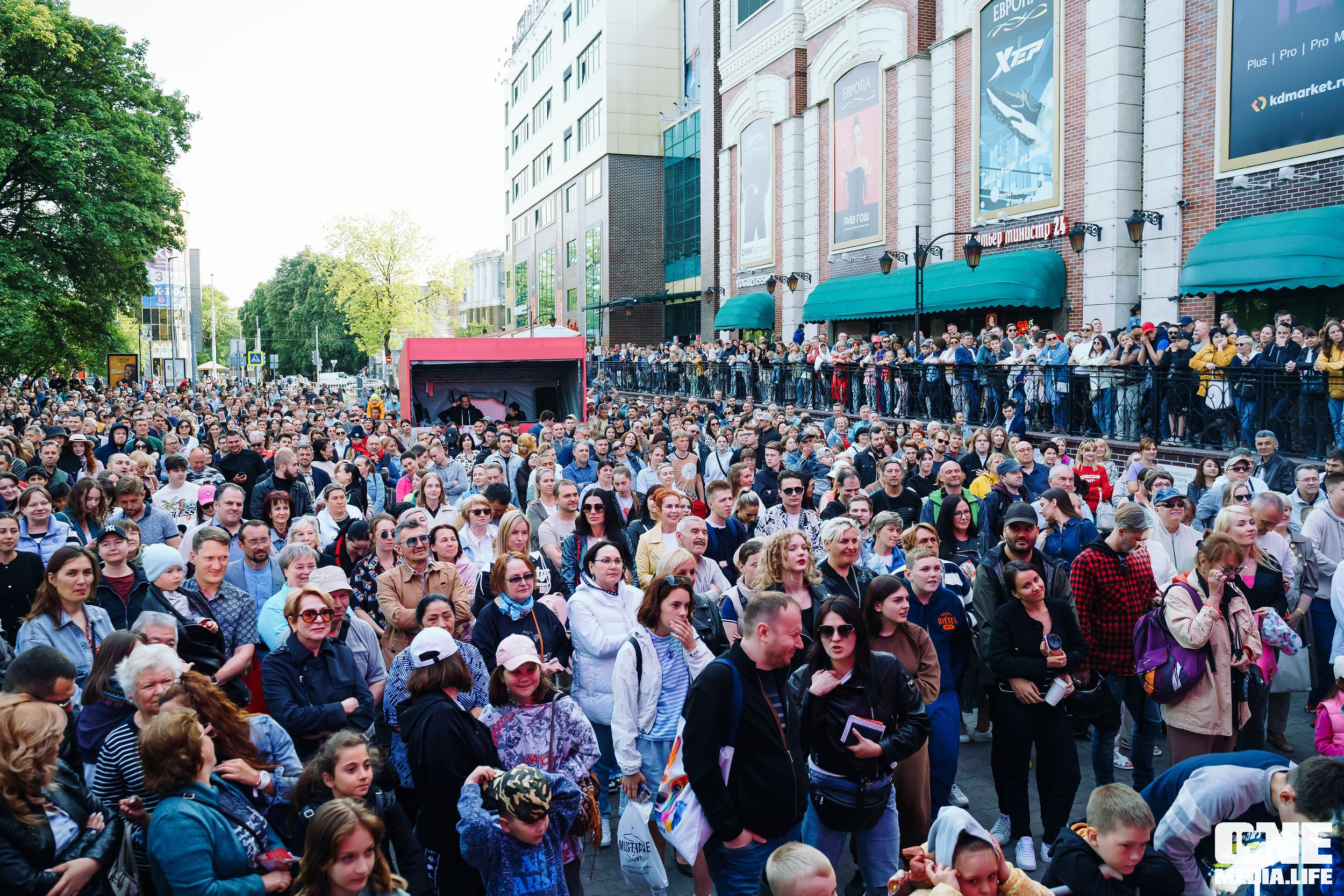 Фоторепортаж с 15-ти летия ТРЦ Европа. One Media Life: фоторепортажи, фотоотчеты с мероприятий и заведений