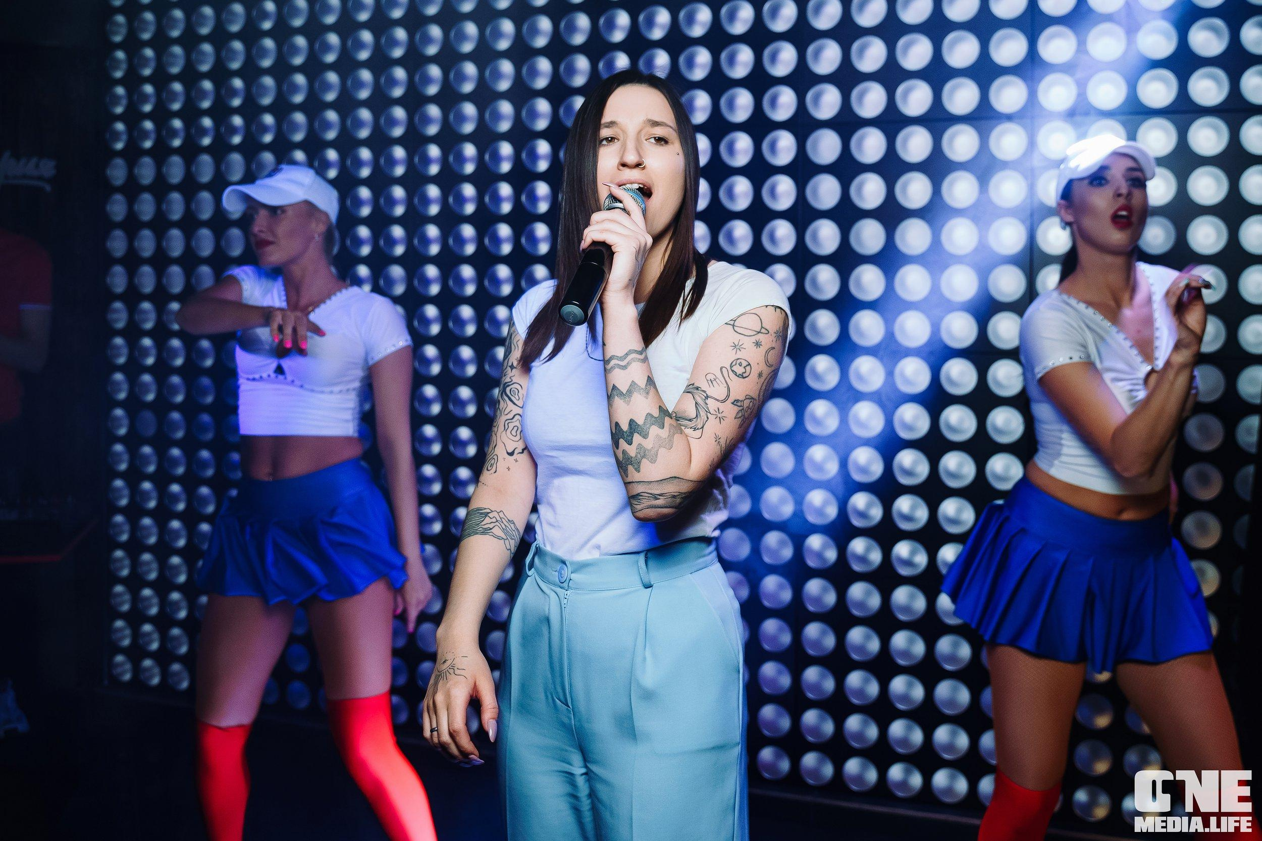 Фотоотчет из караоке-клуба Эйфория. One Media Life: фоторепортажи, фотоотчеты с мероприятий и заведений