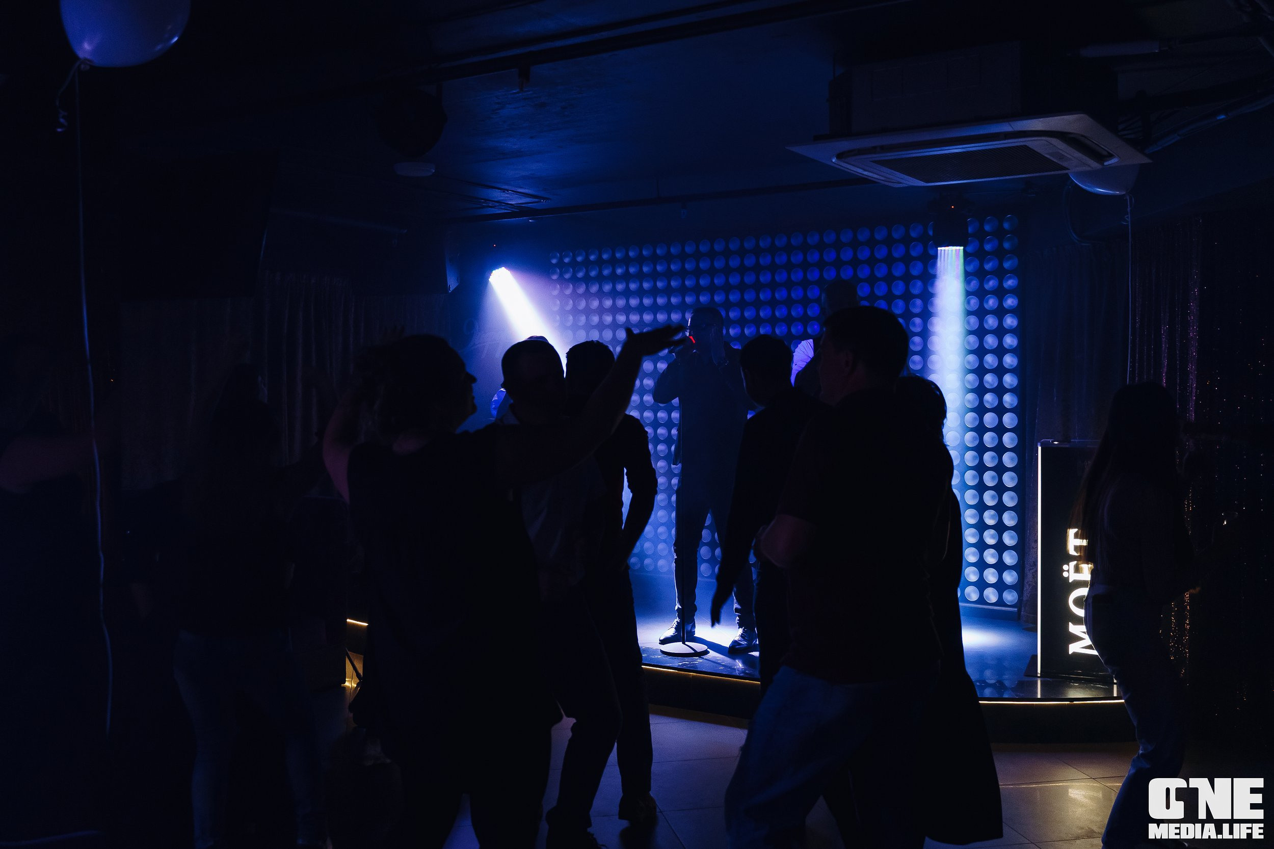 Фоторепортаж из караоке-клуба Эйфория. One Media Life: фоторепортажи, фотоотчеты с мероприятий и заведений
